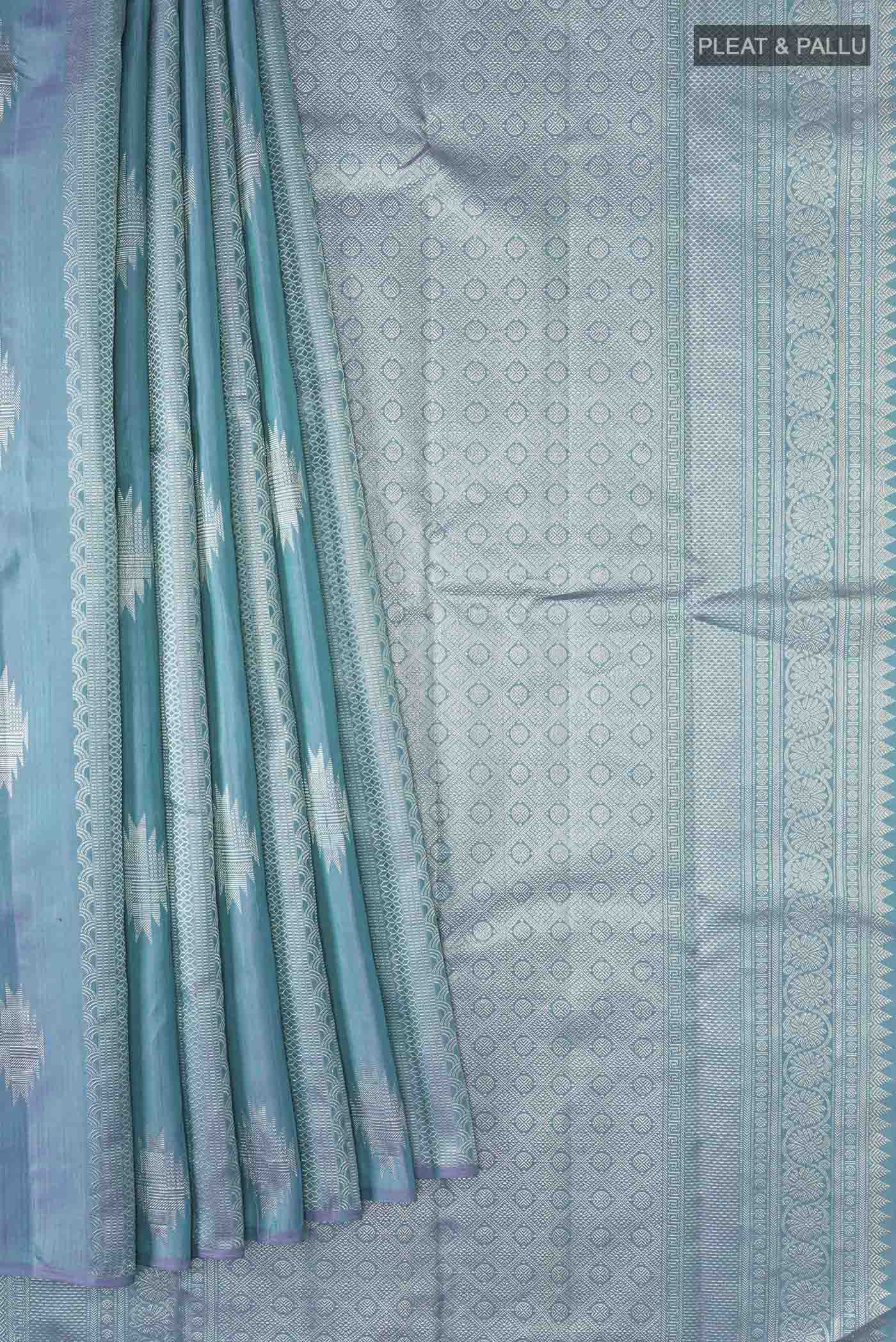 pleats pallu