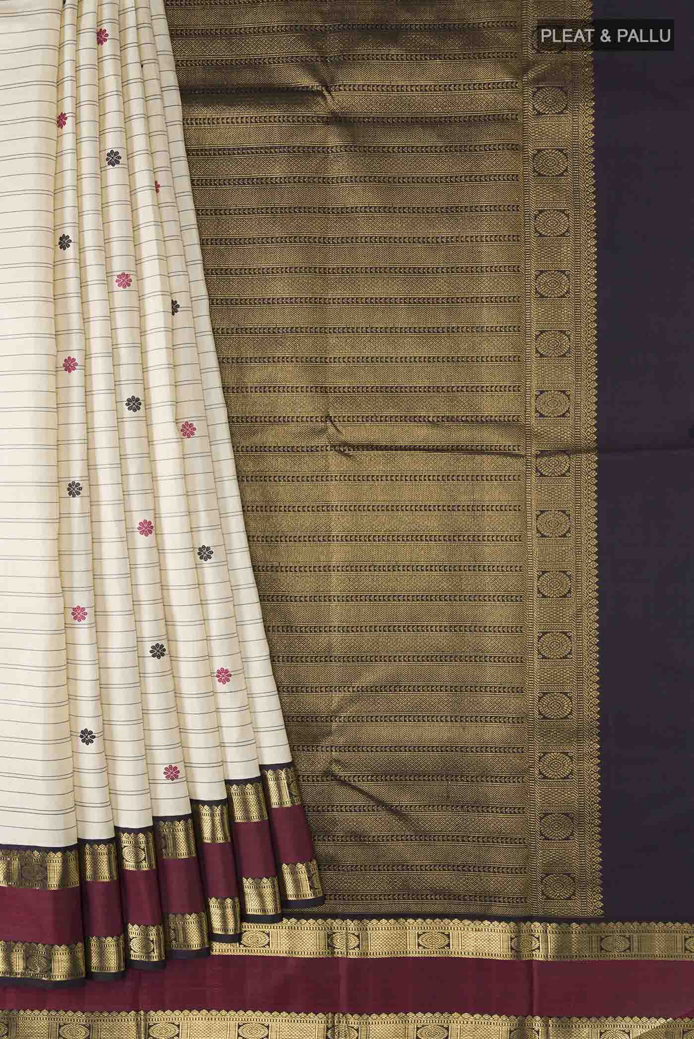 pleats pallu