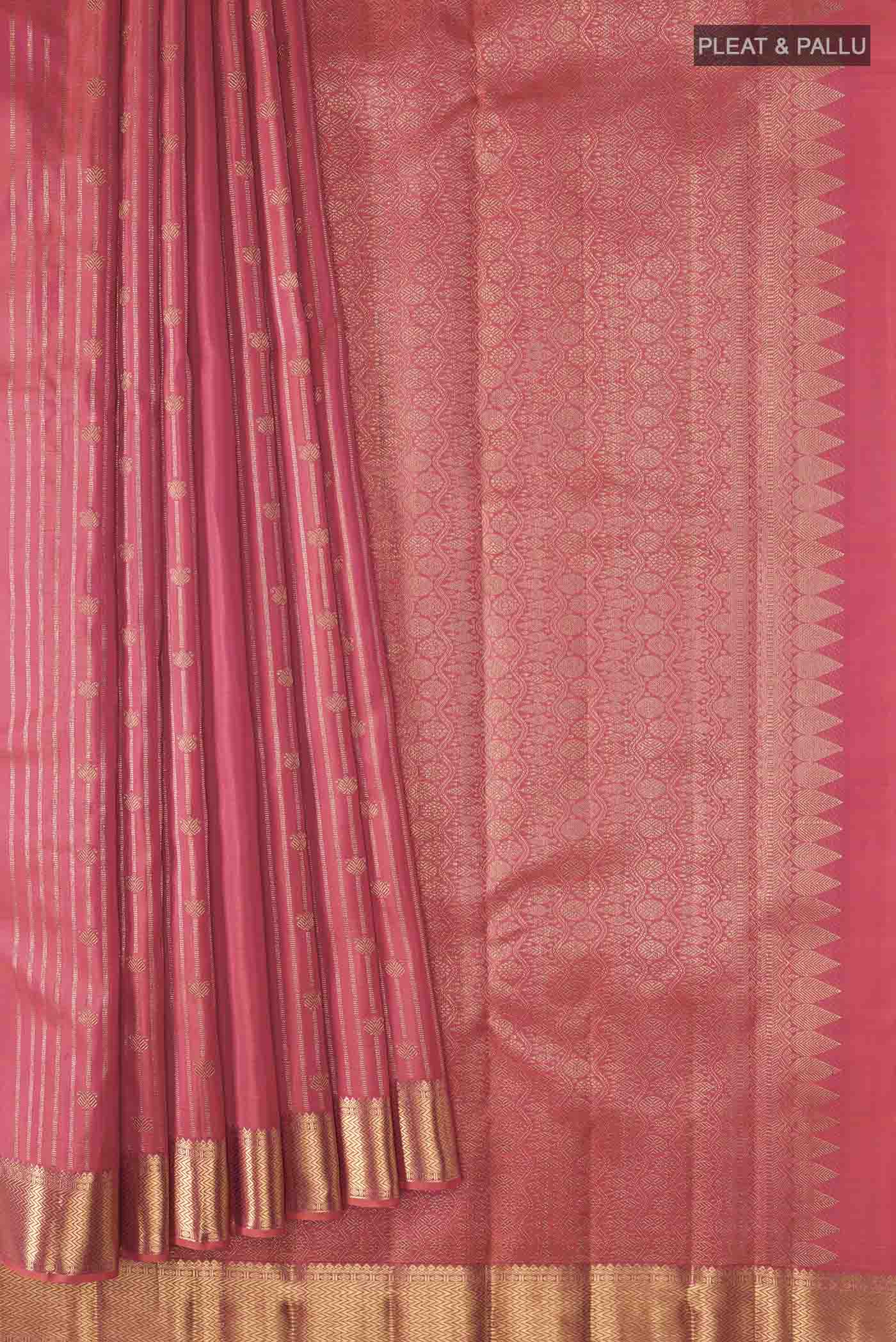 pleats pallu