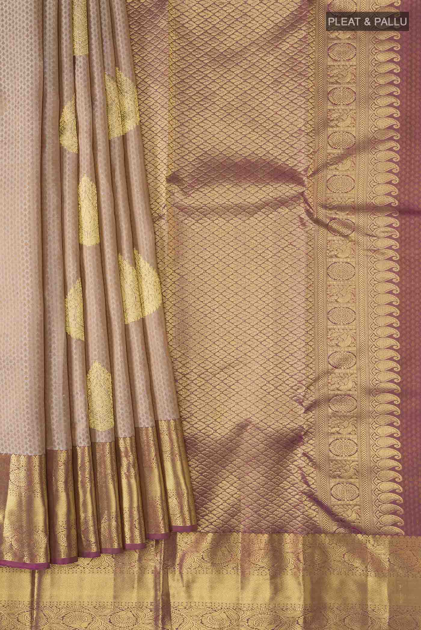 pleats pallu