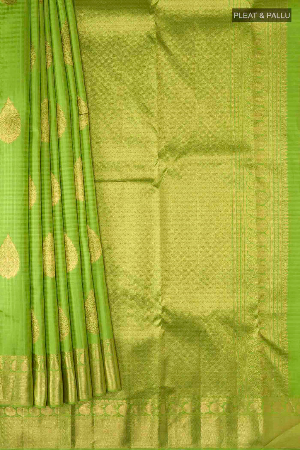 pleats pallu
