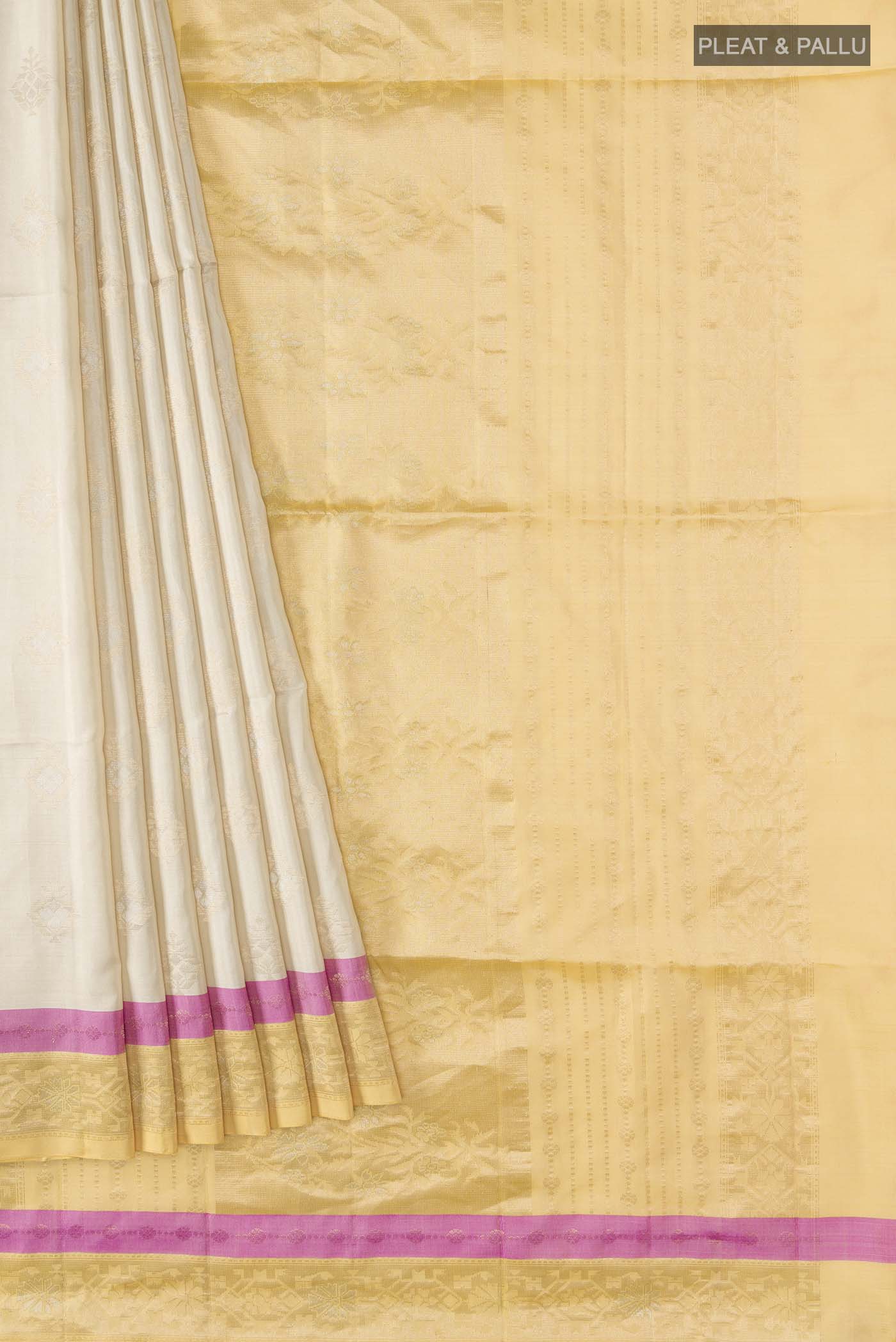 pleats pallu