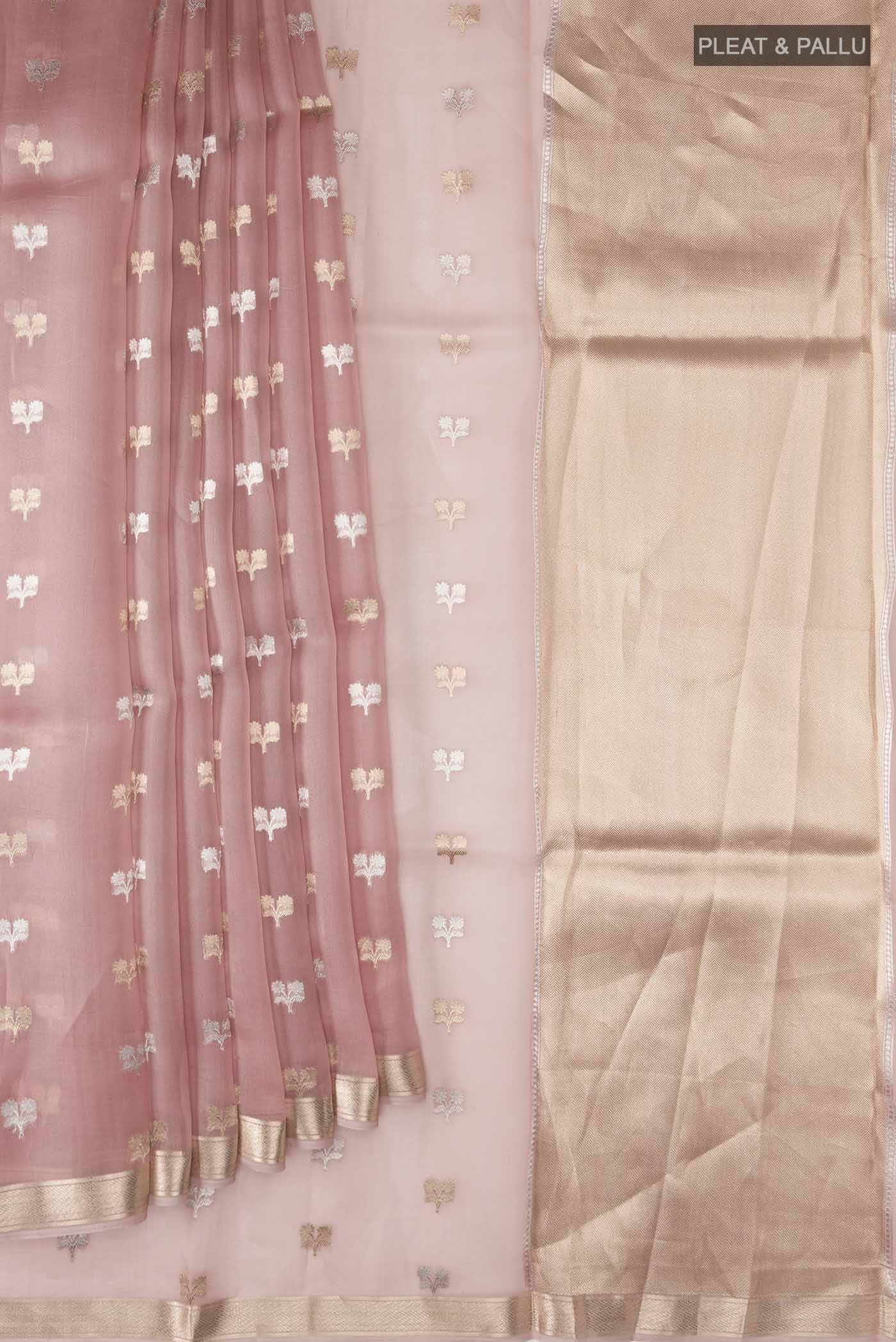 pleats pallu