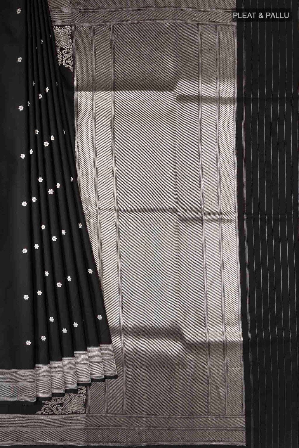 pleats pallu