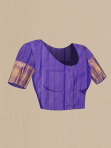 blouse closeup
