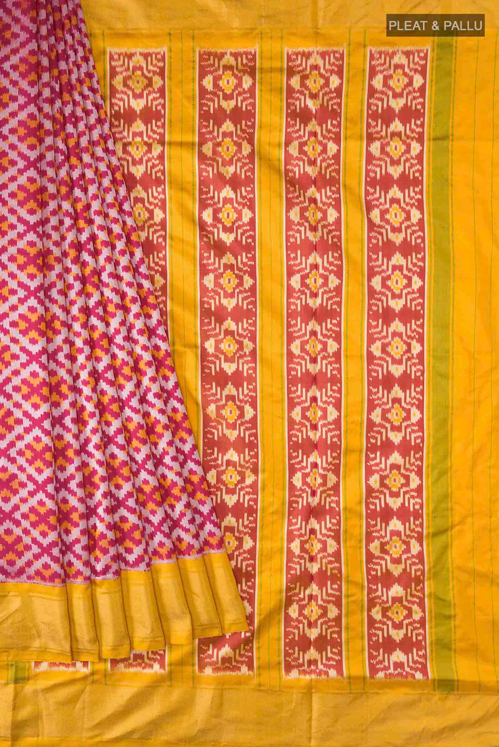 pleats pallu
