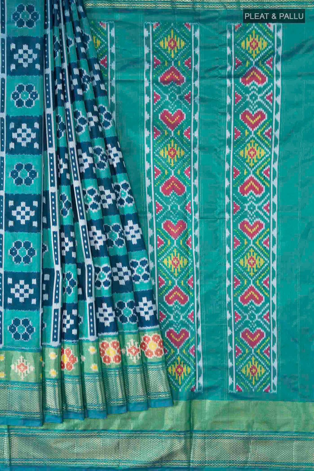 pleats pallu