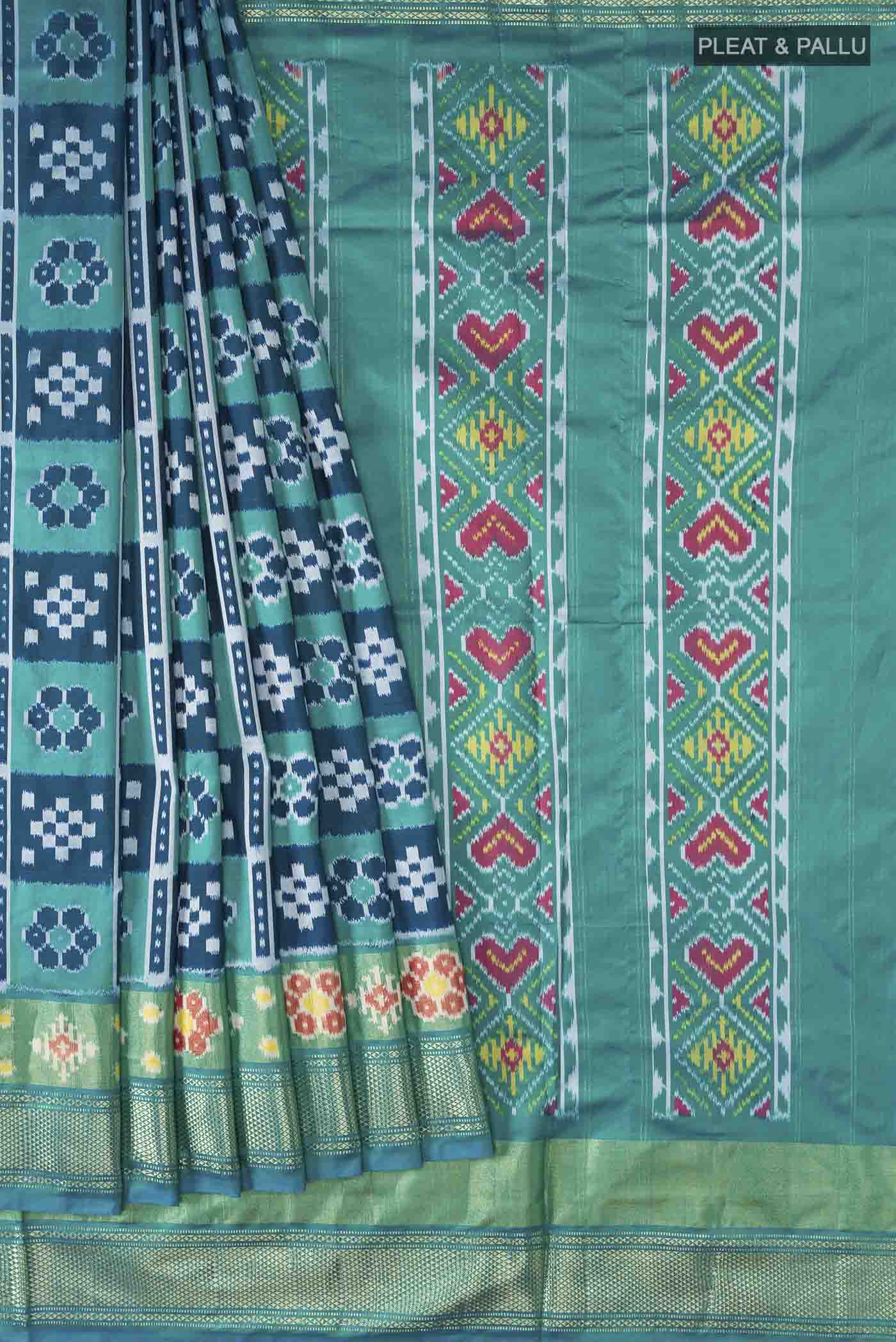 pleats pallu