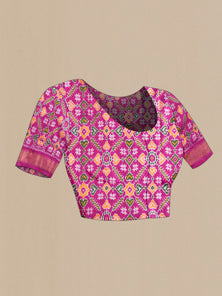 blouse closeup
