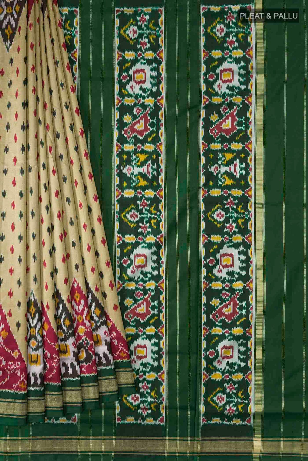 Pleats and pallu of Green Pochampally Silk Saree with Pure Ikat on the body and Zari Border