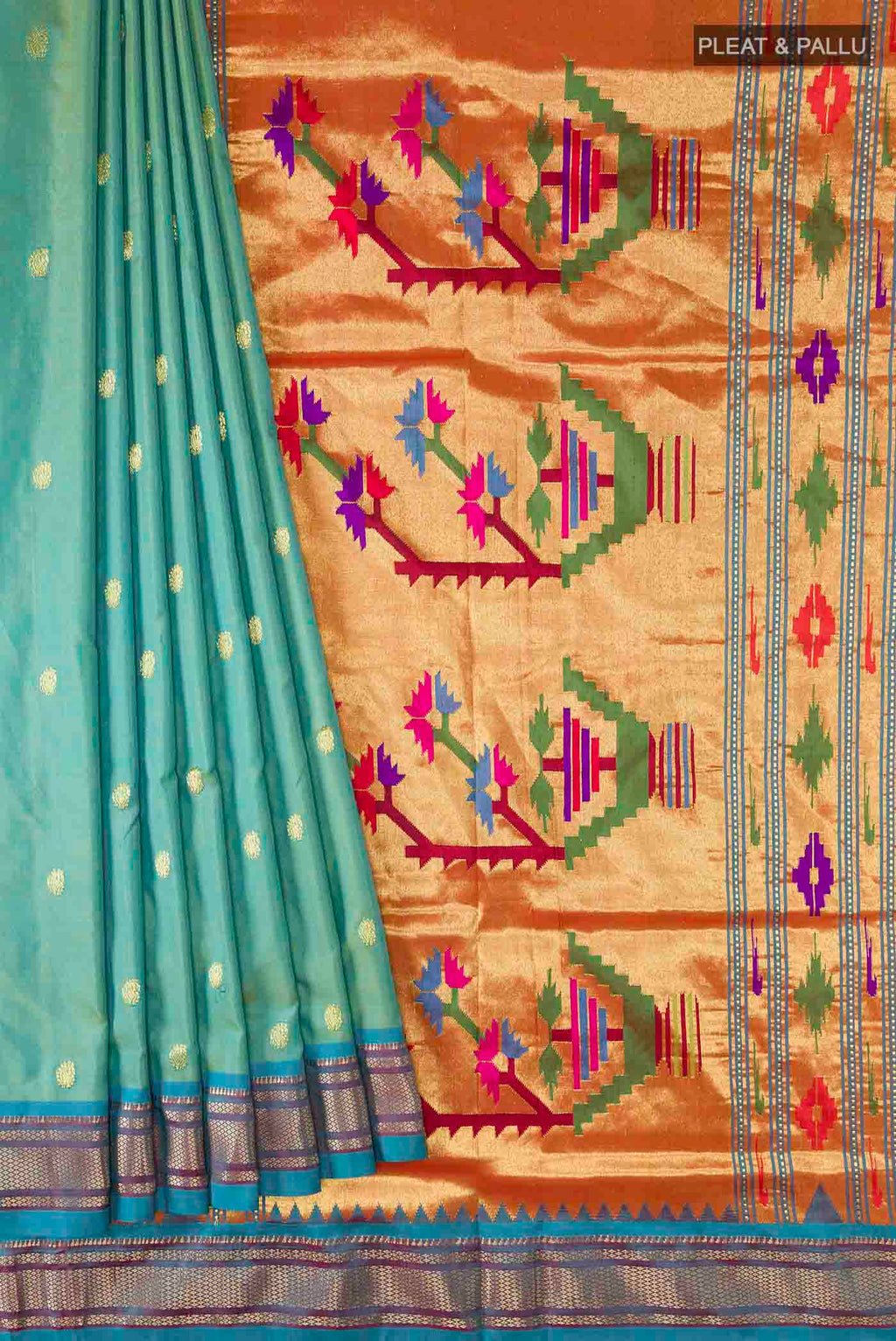 pleats pallu
