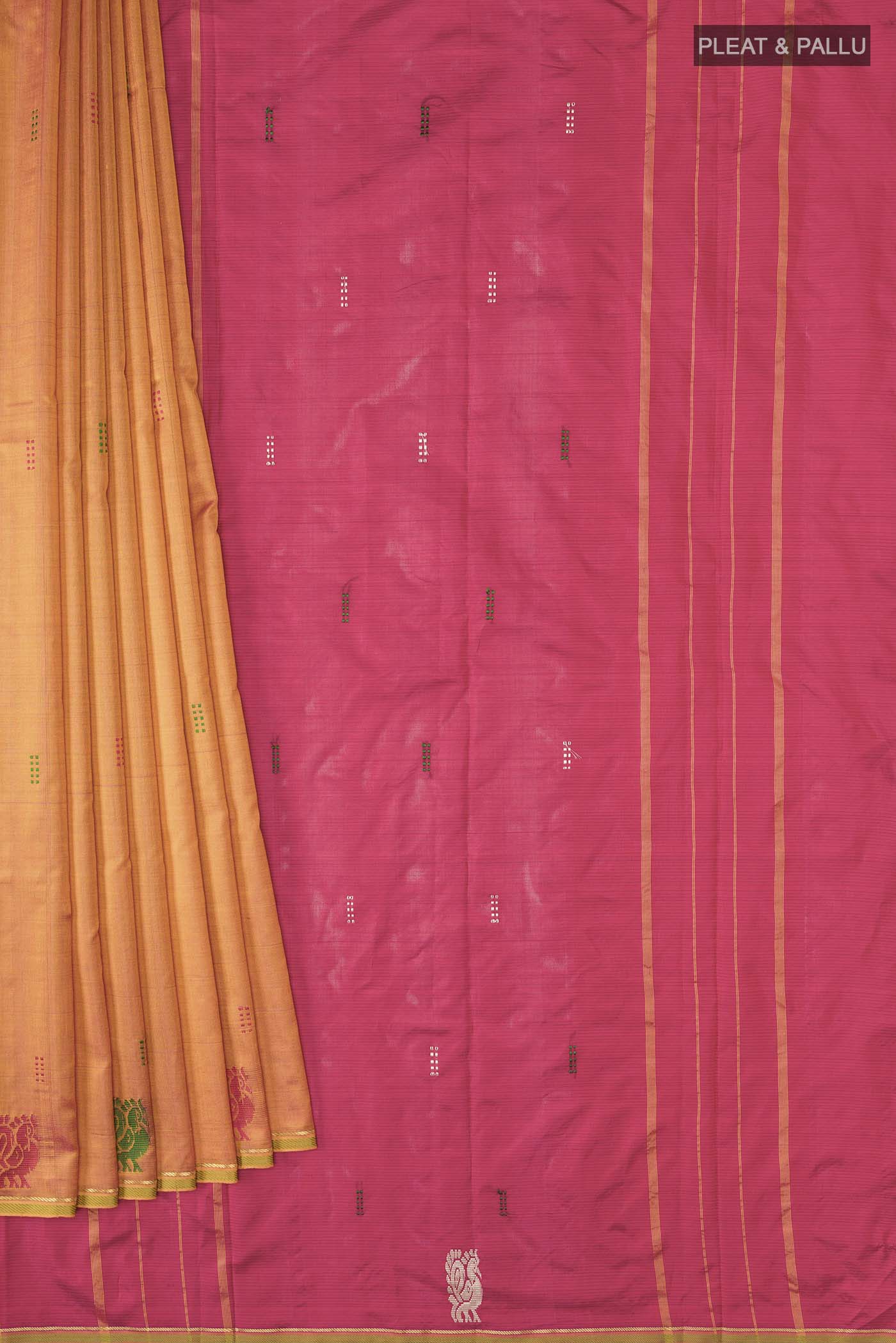 pleats pallu