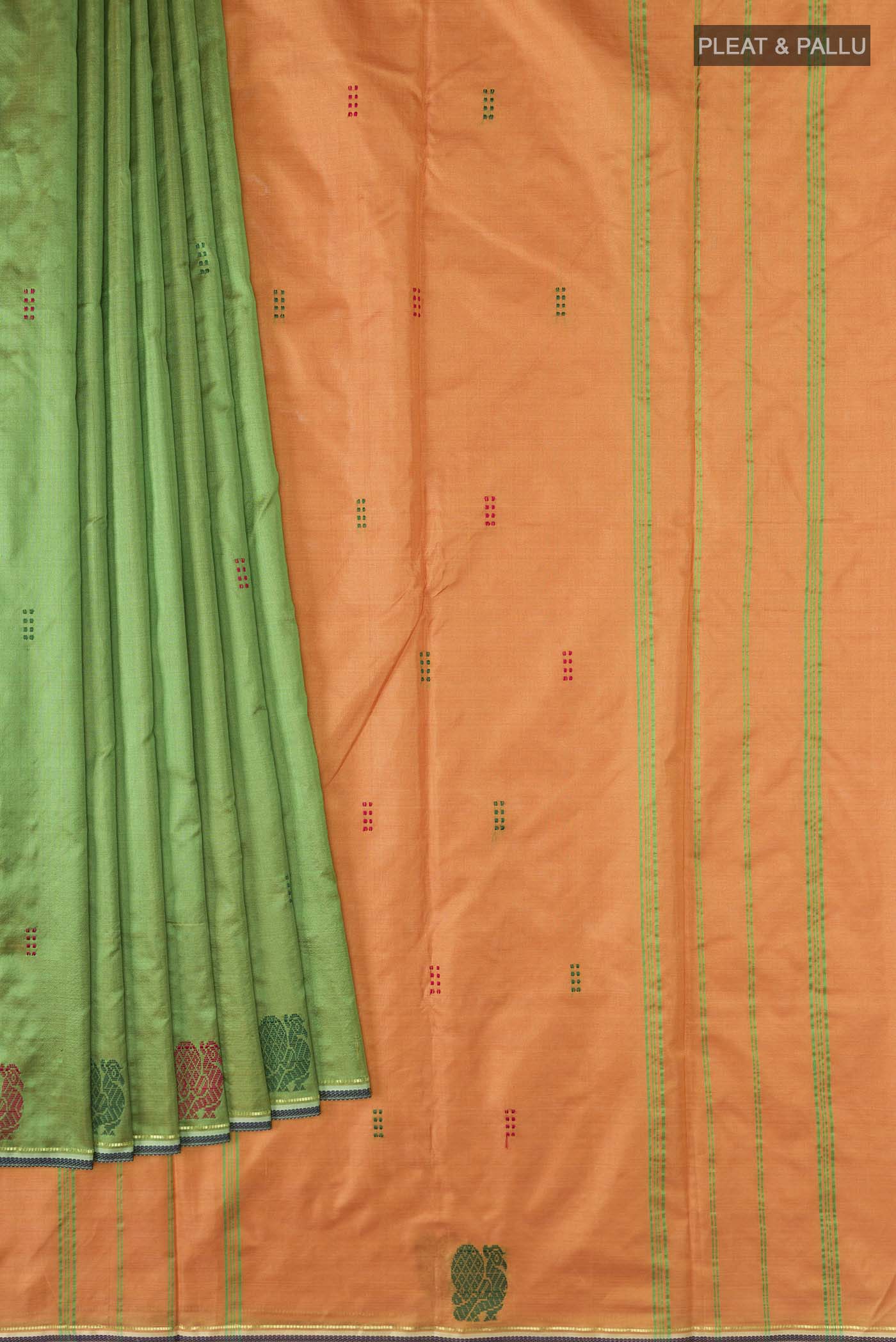 pleats pallu