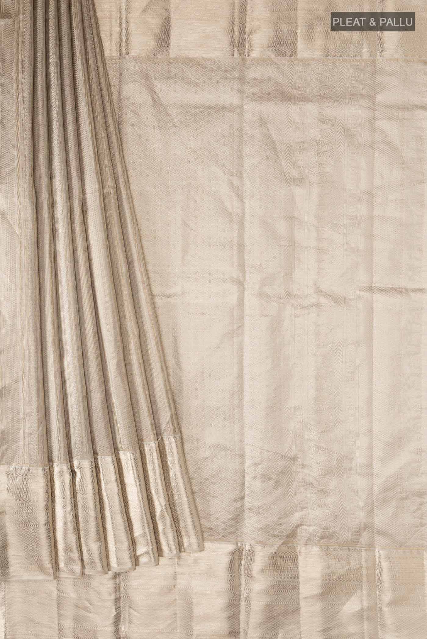 pleats pallu
