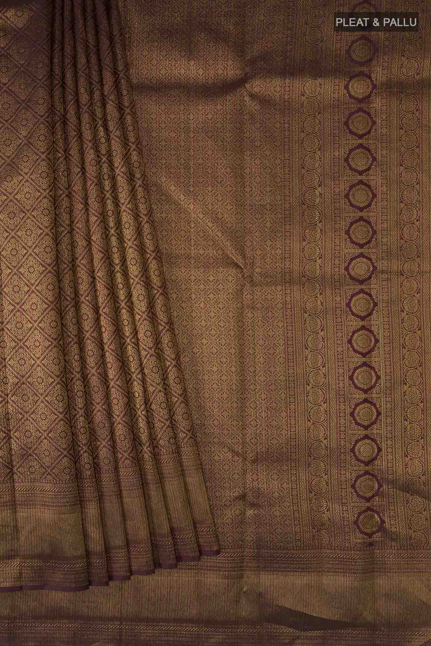 pleats pallu
