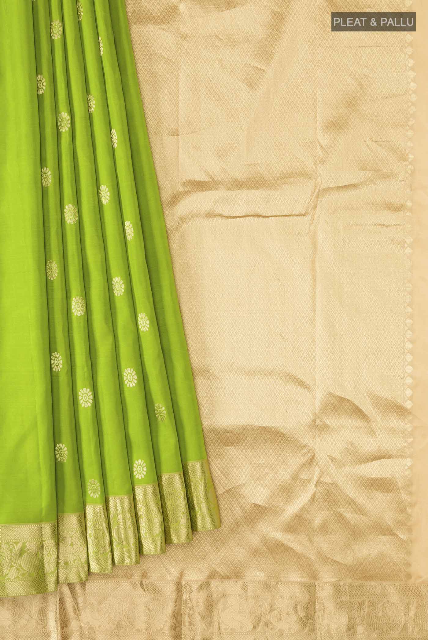 pleats pallu
