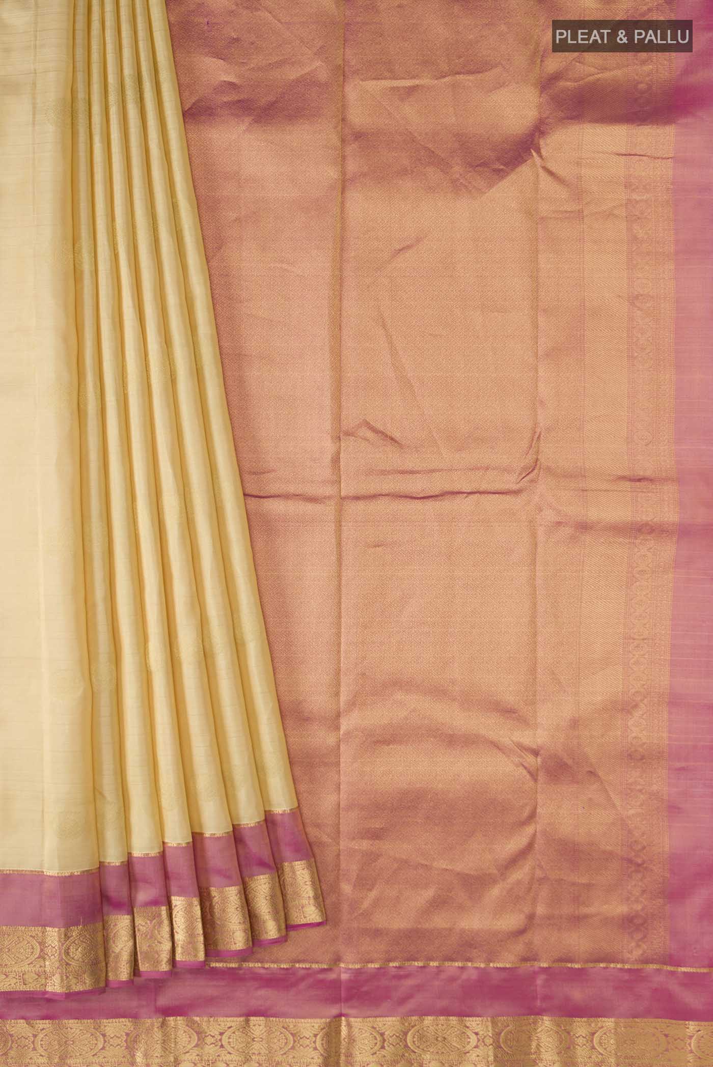 pleats pallu