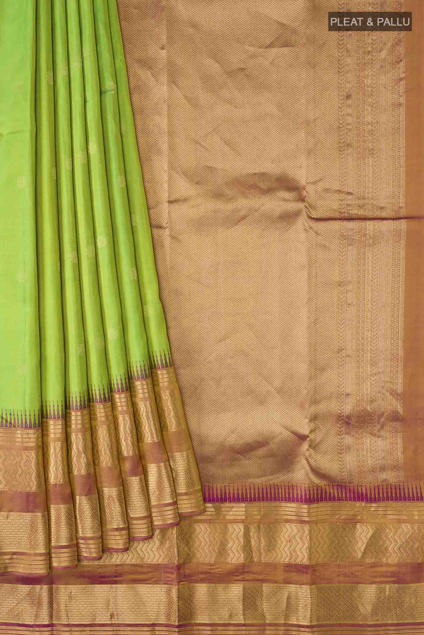 pleats pallu