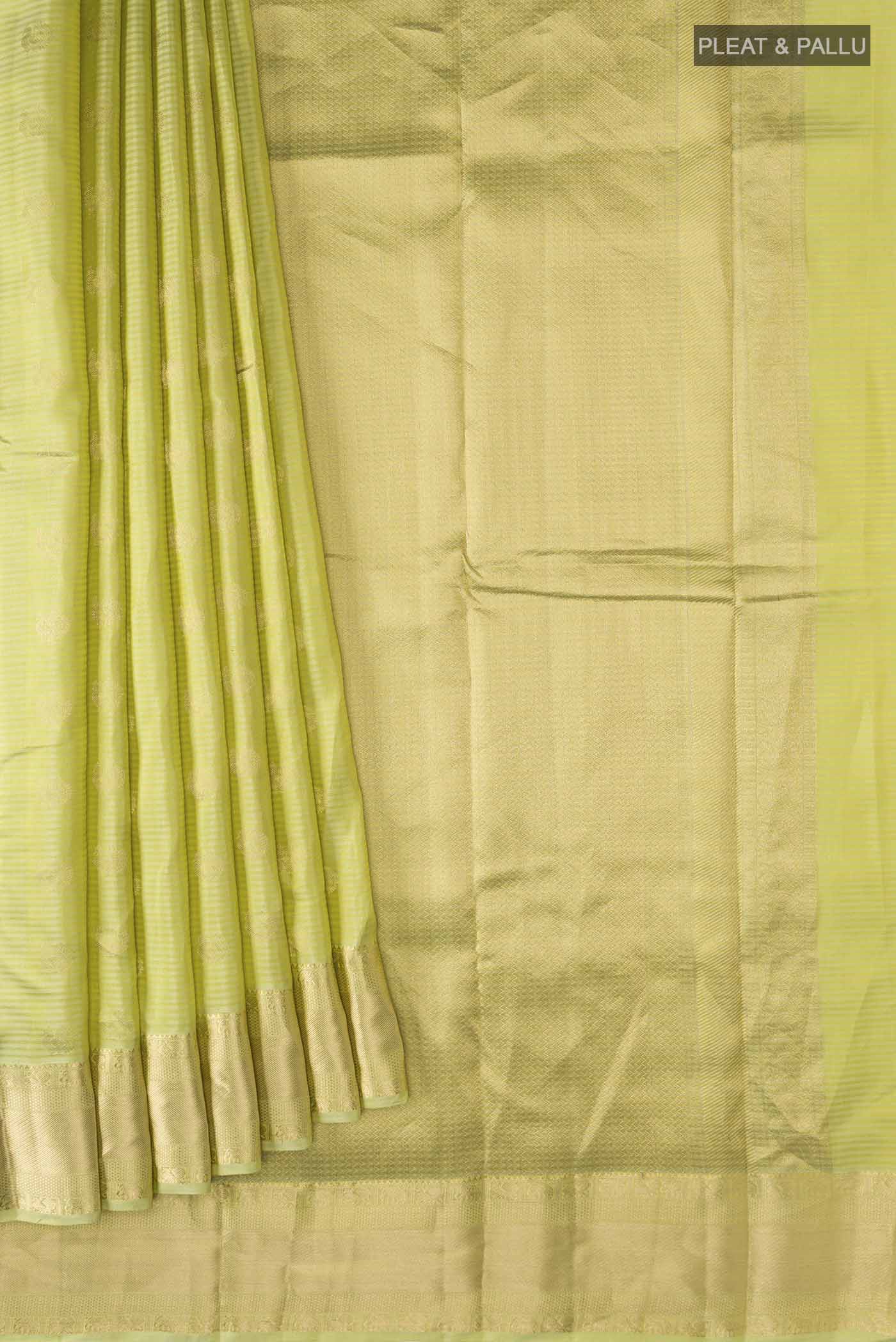 pleats pallu