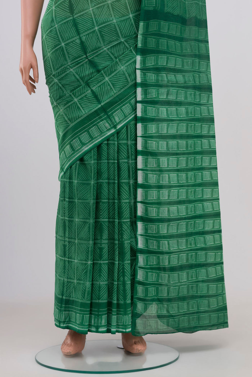 Pleats and pallu of Light Green Printed Cotton Saree with Printed design on the body and Printed Border. 