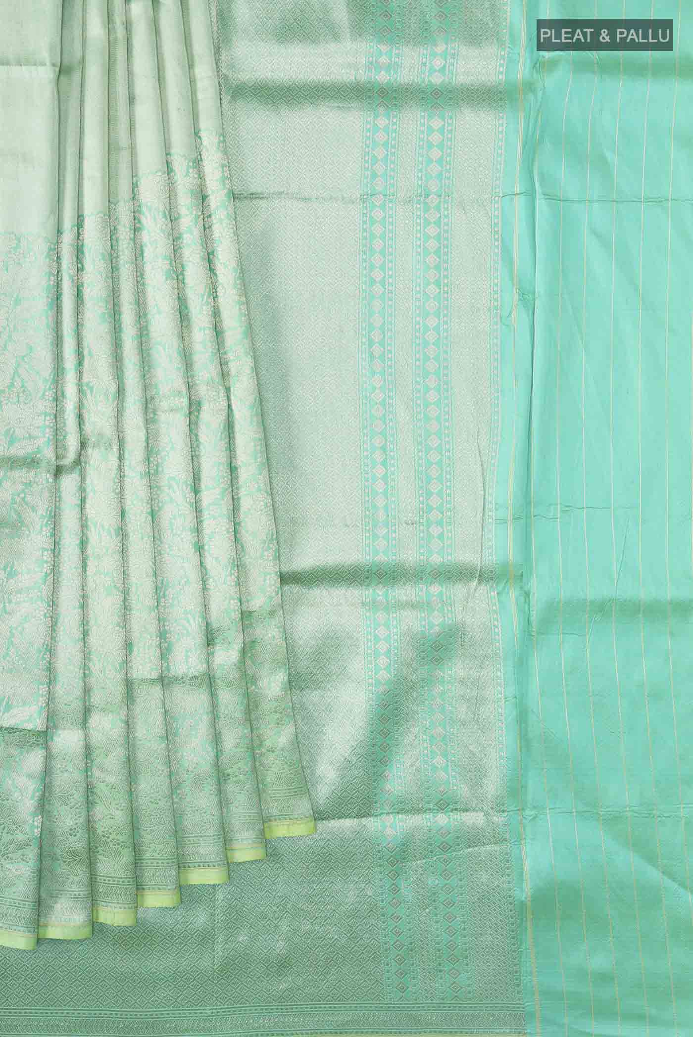 pleats pallu