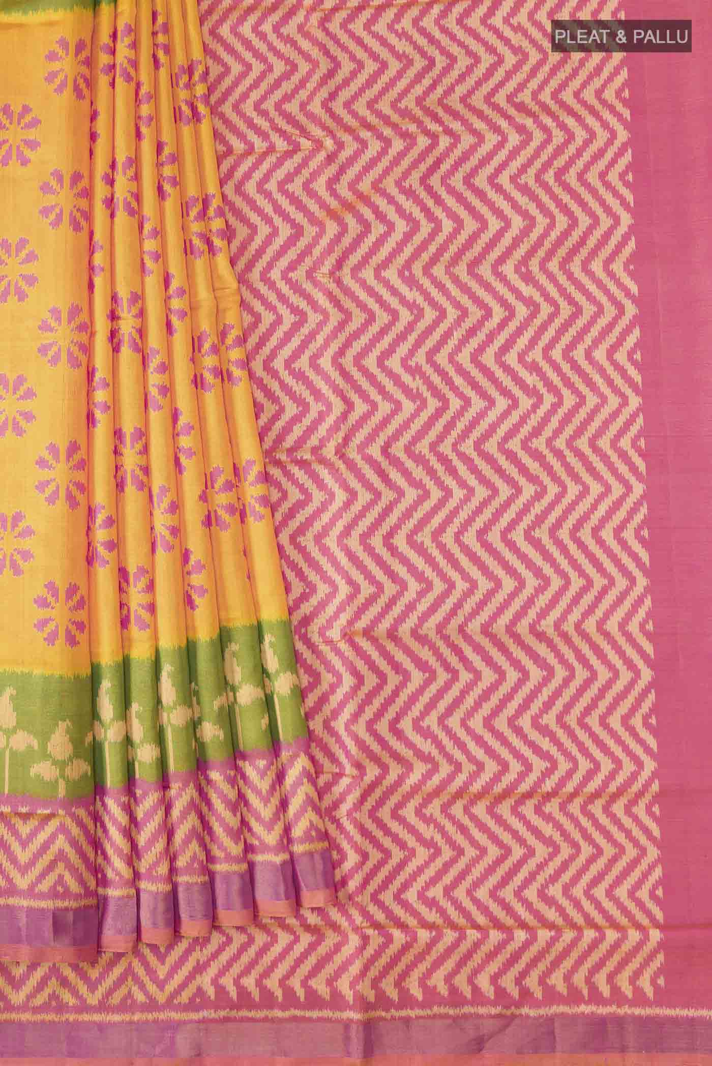 pleats pallu