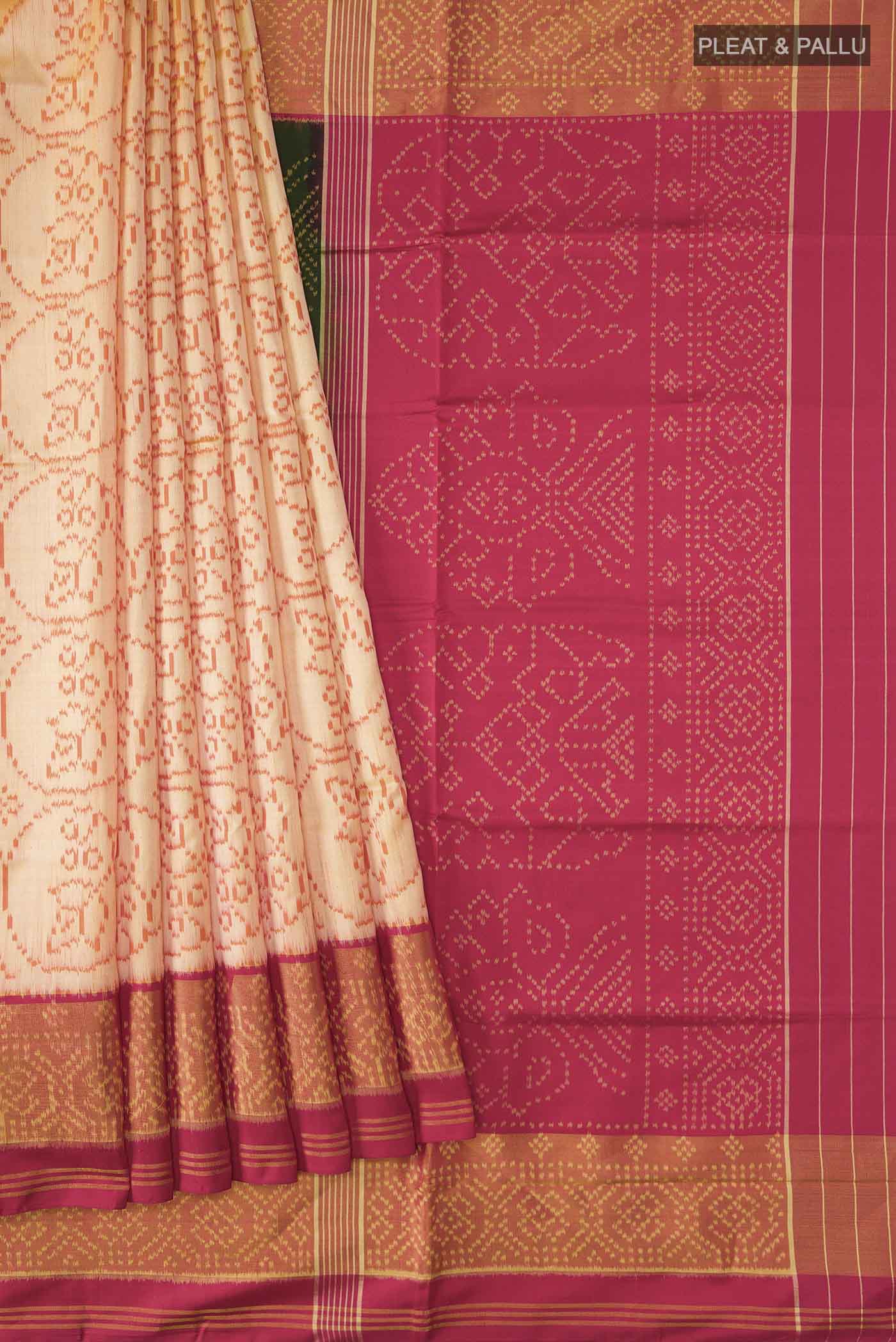 pleats pallu