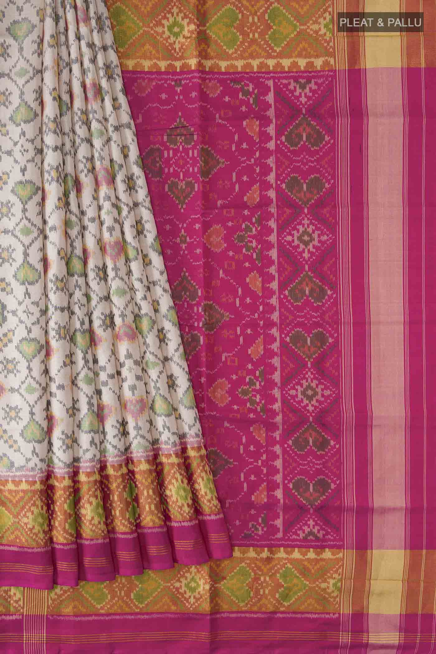 pleats pallu