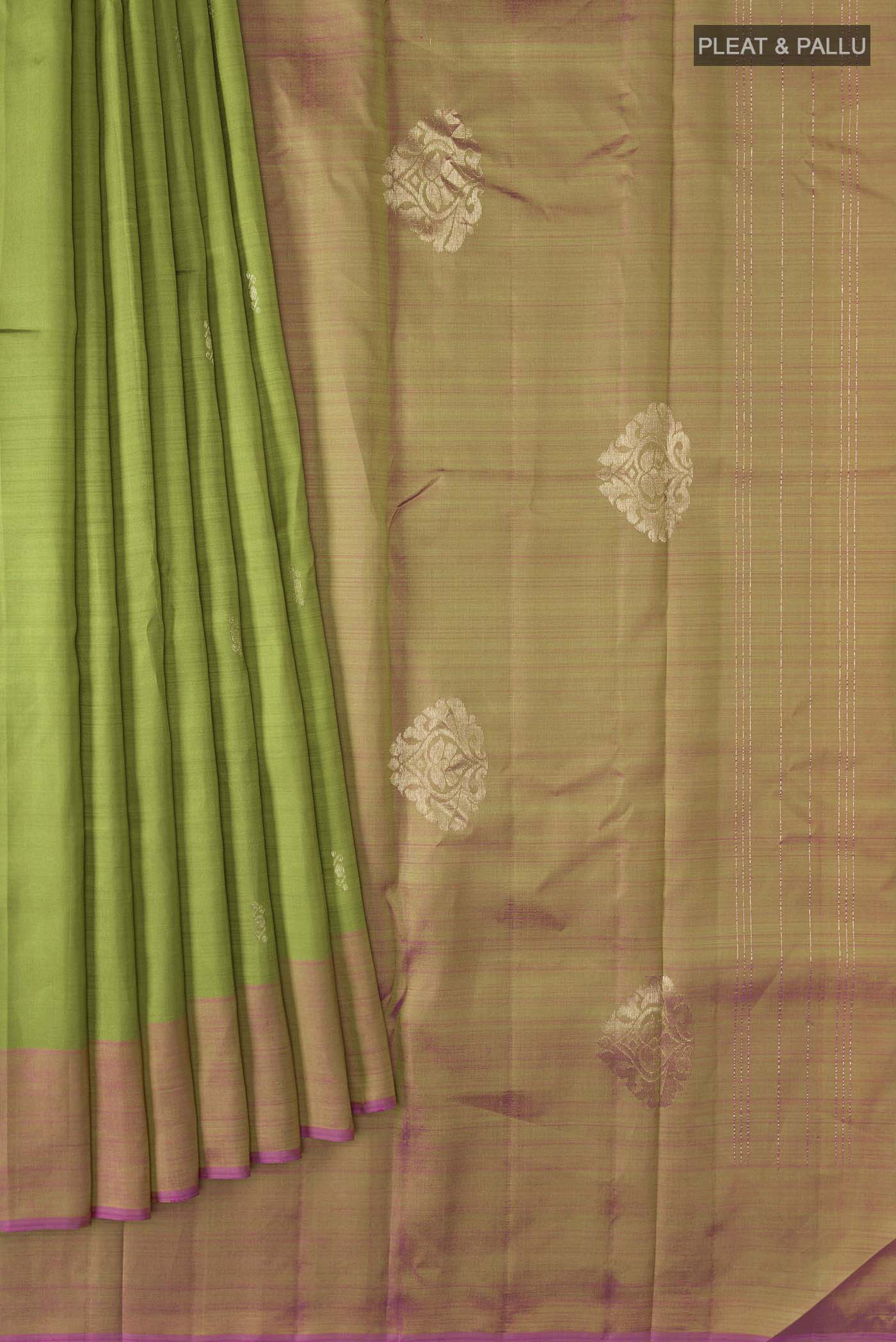 pleats pallu