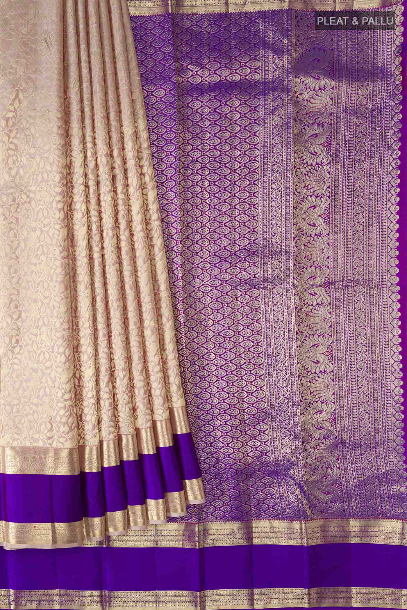 pleats pallu