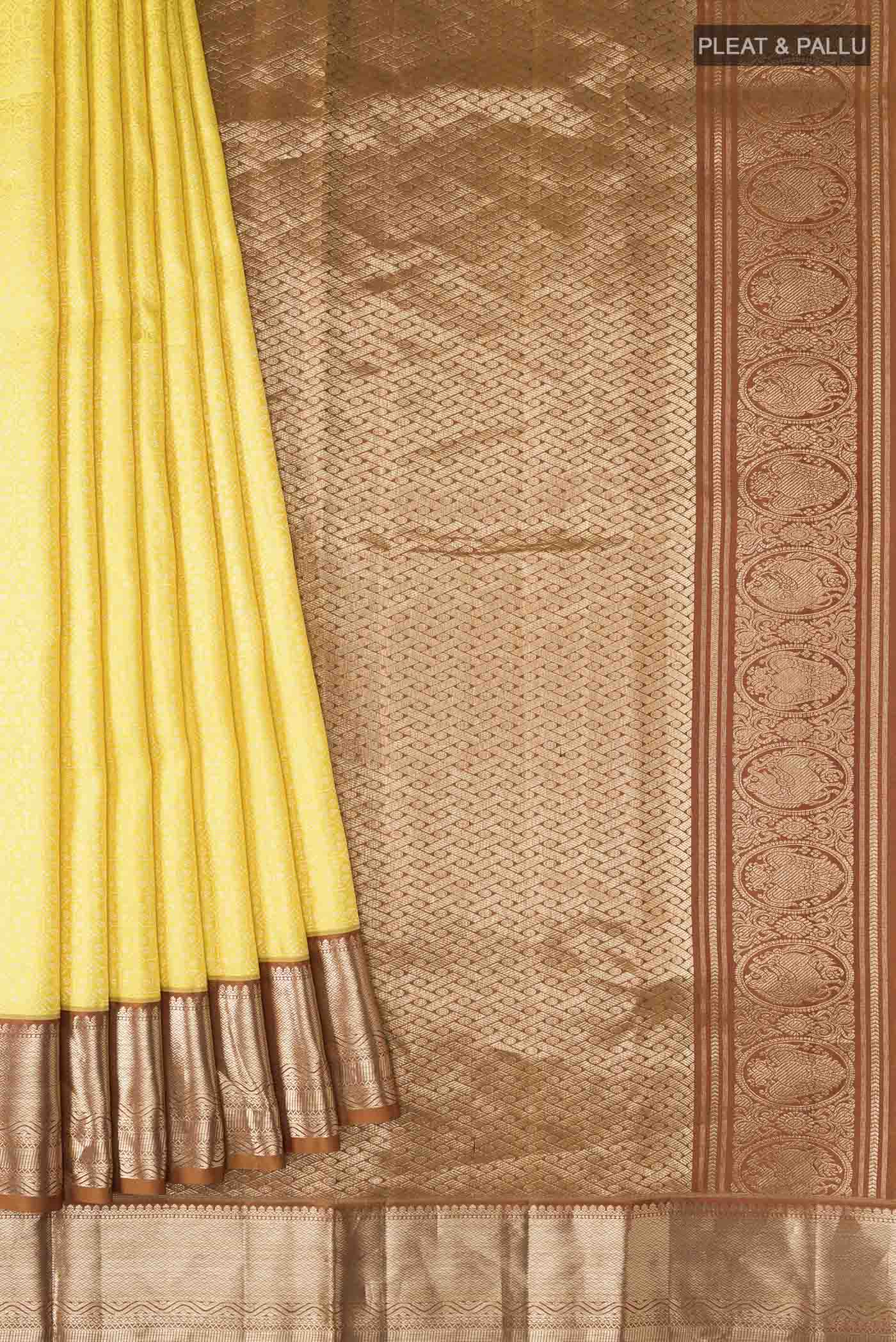 pleats pallu
