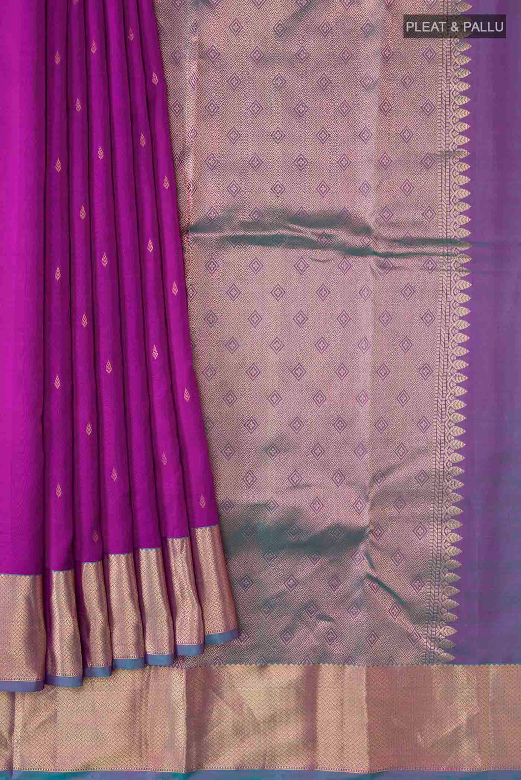 pleats pallu