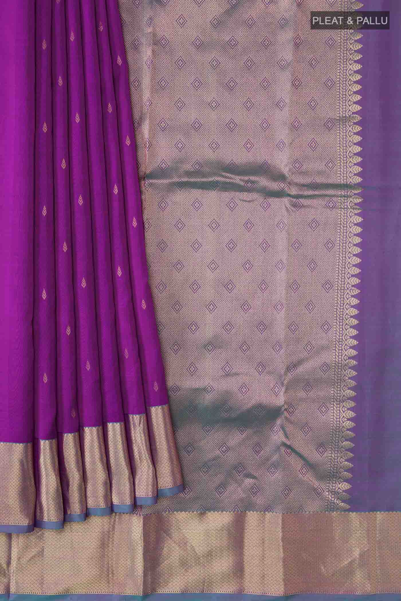 pleats pallu