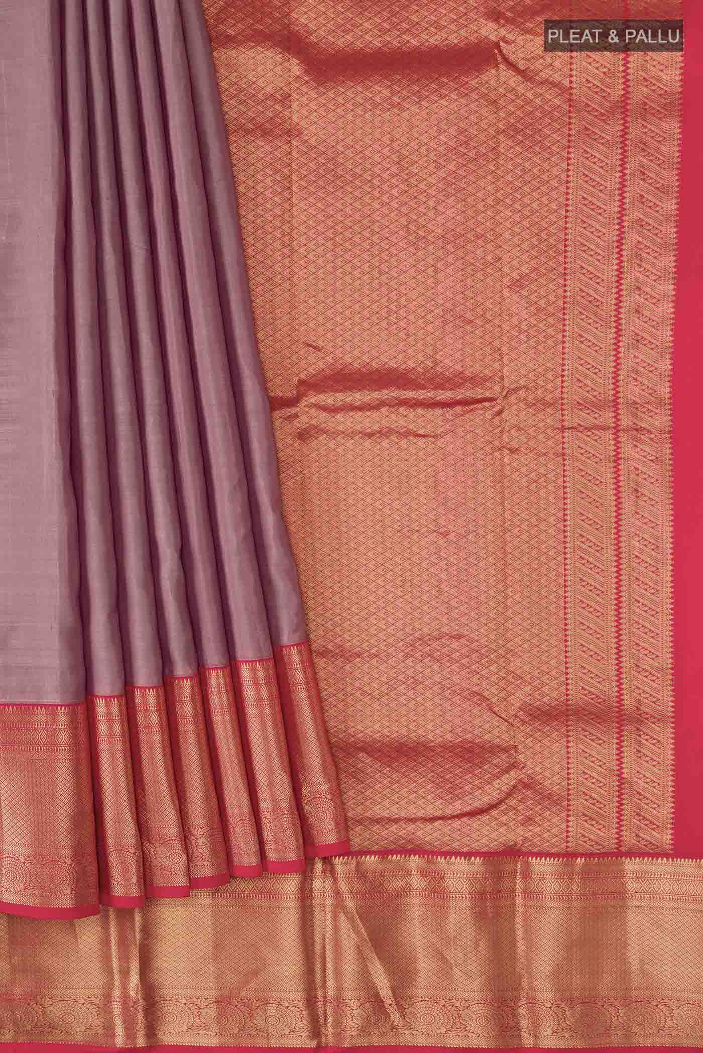 pleats pallu