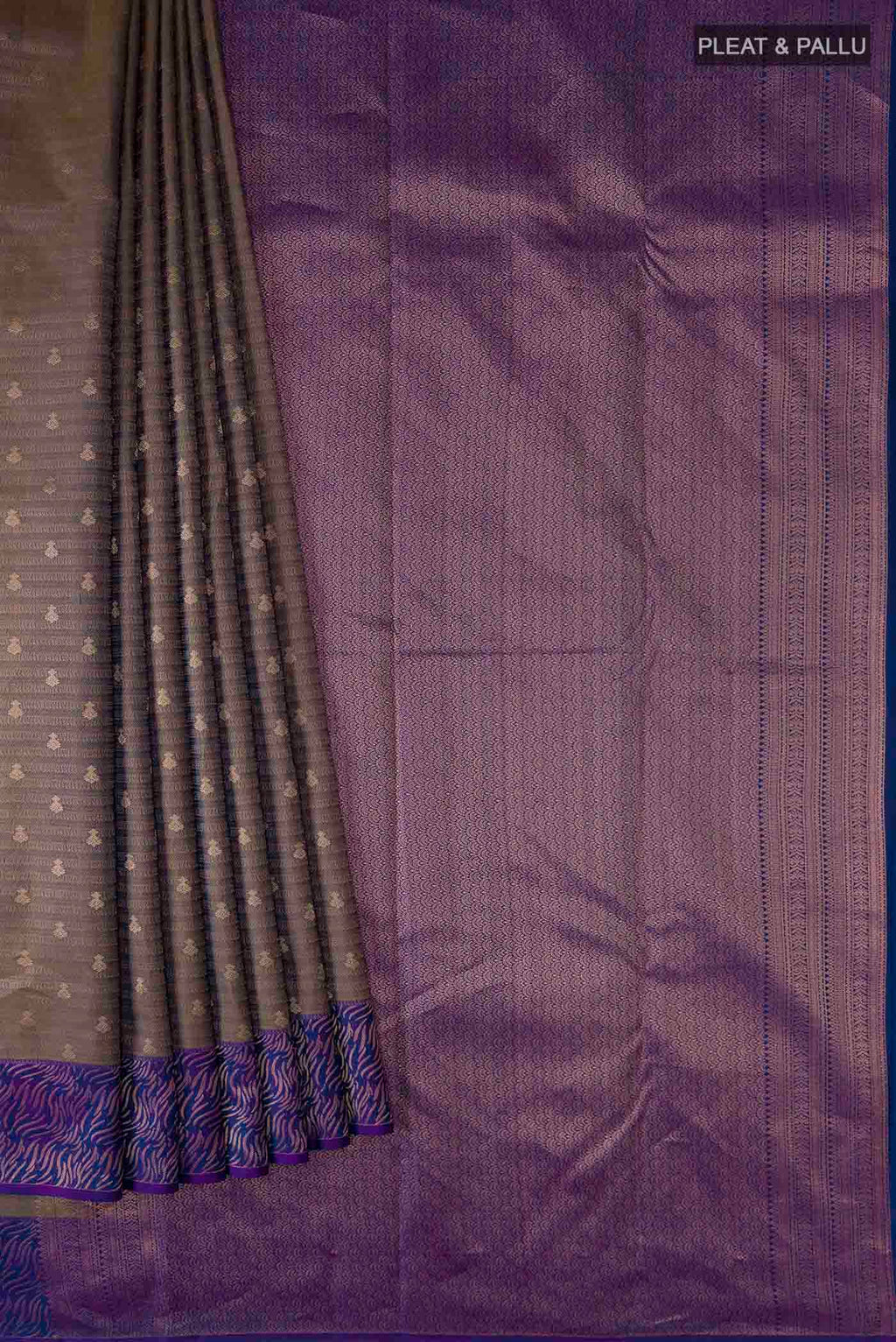 pleats pallu