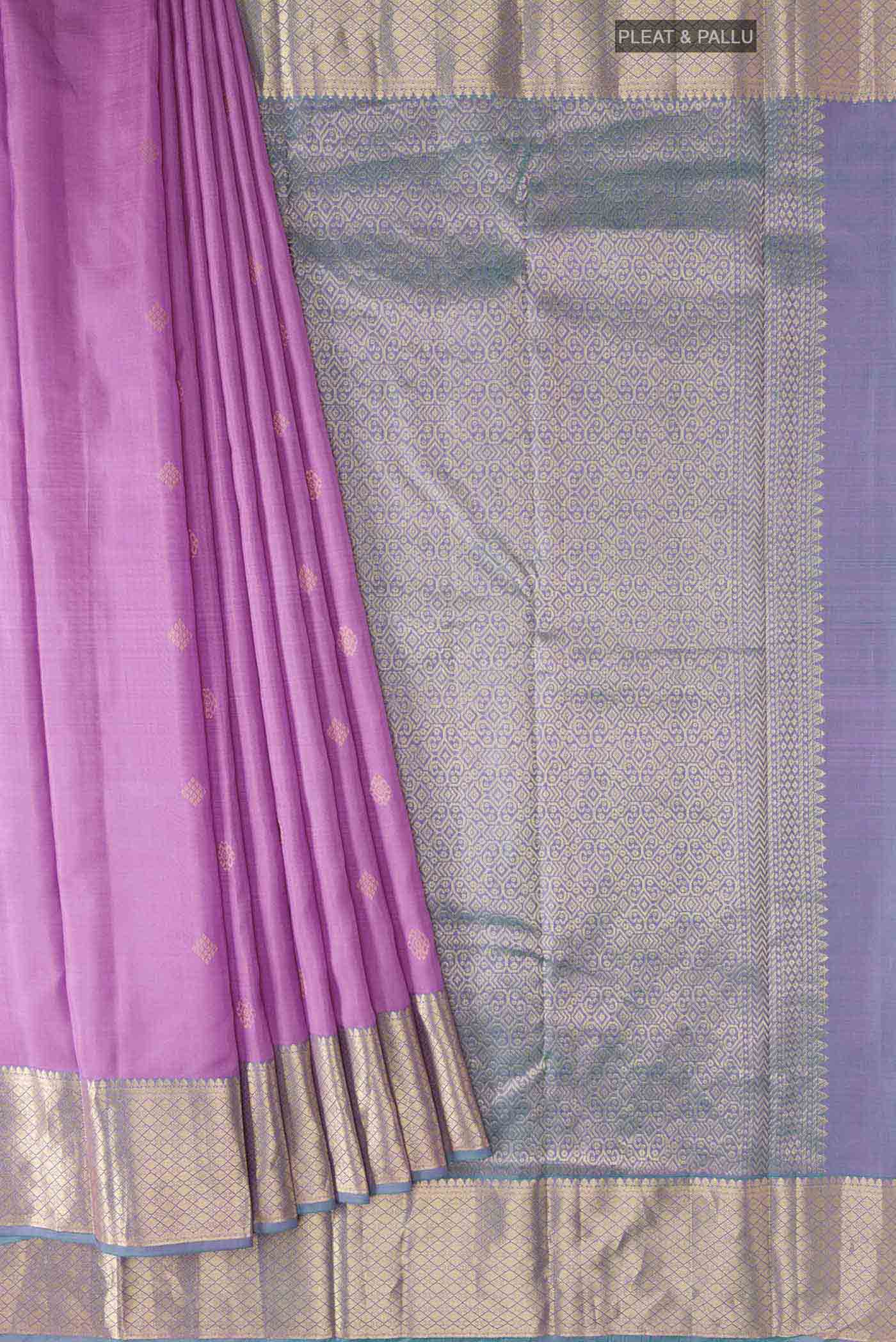 pleats pallu