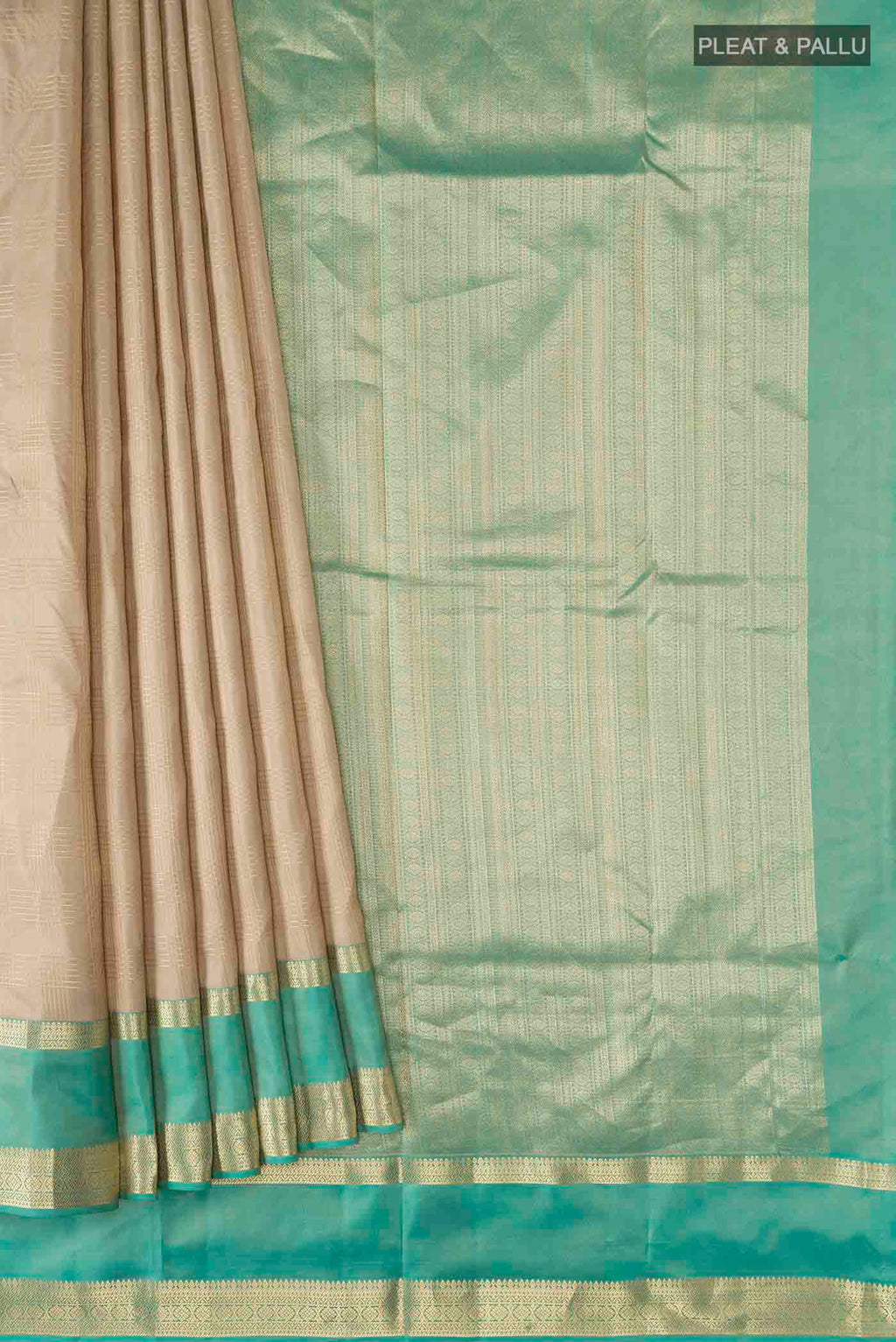 pleats pallu