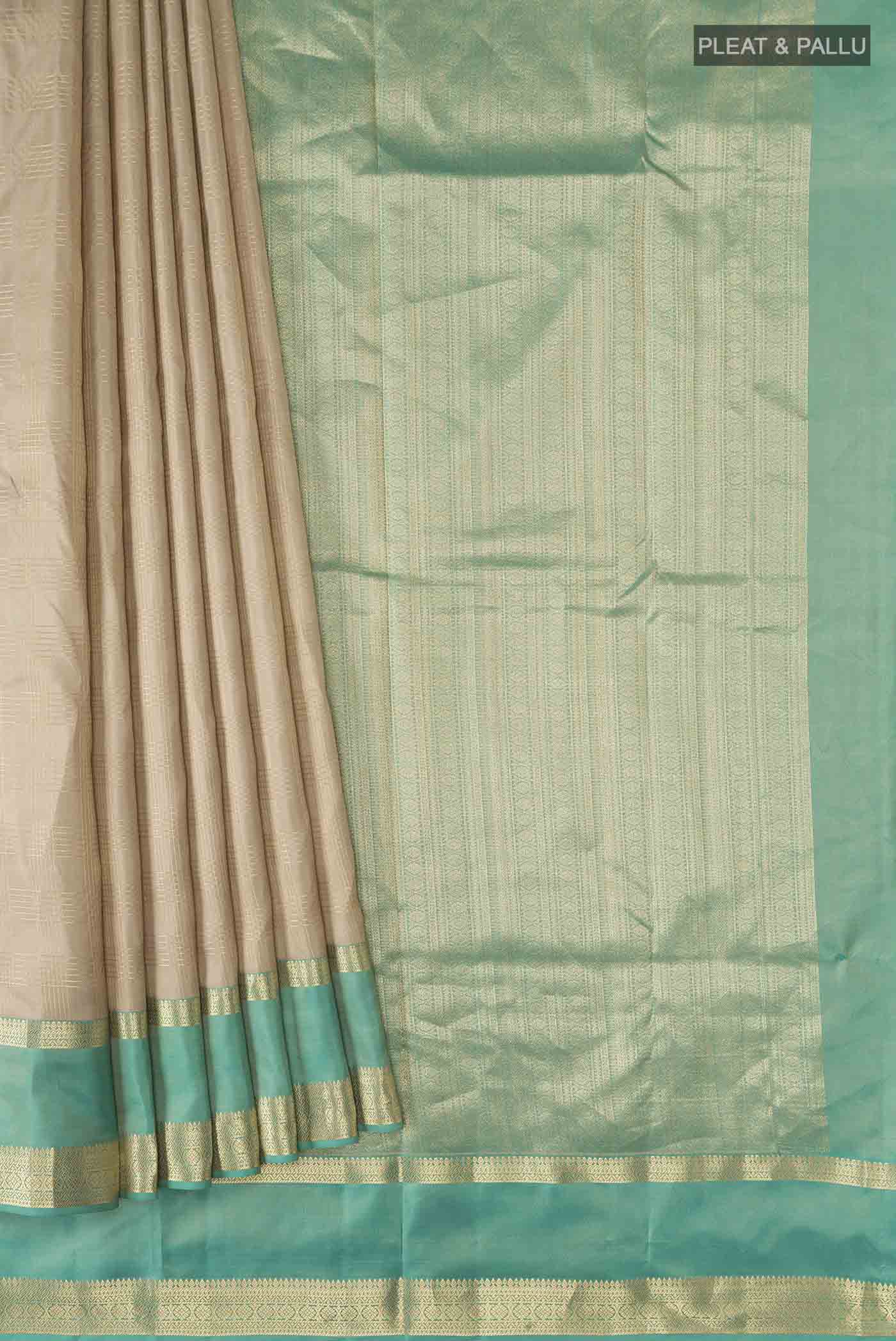 pleats pallu