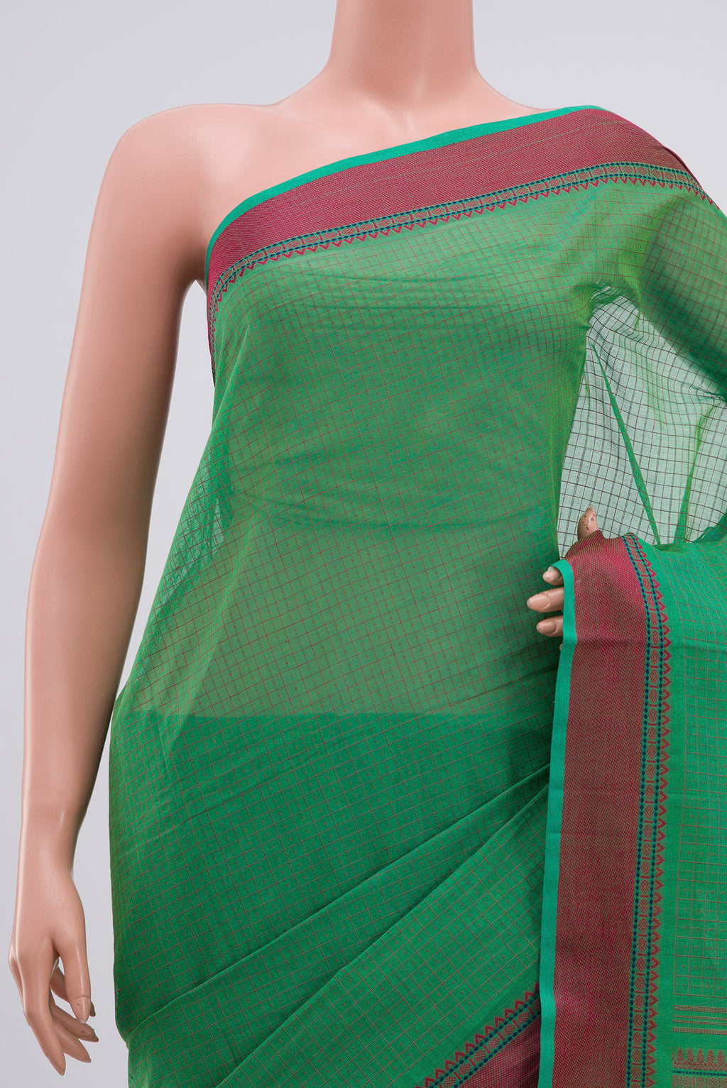 Border image of Green Coimbatore Cotton Saree with Checked design on the body and Thread Border. 