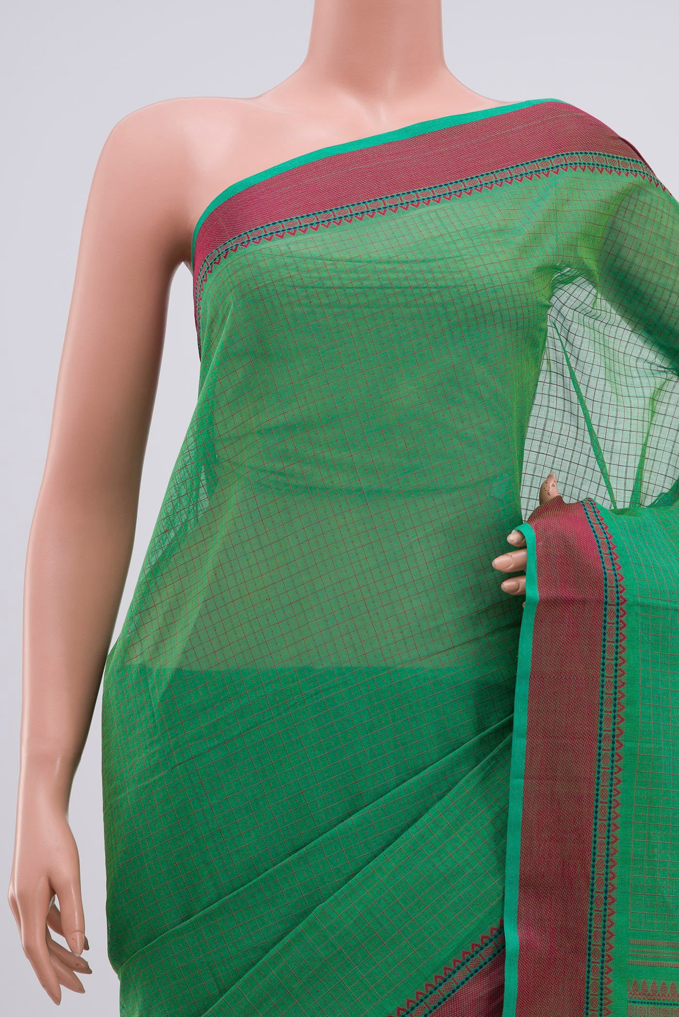 Border image of Green Coimbatore Cotton Saree with Checked design on the body and Thread Border. 