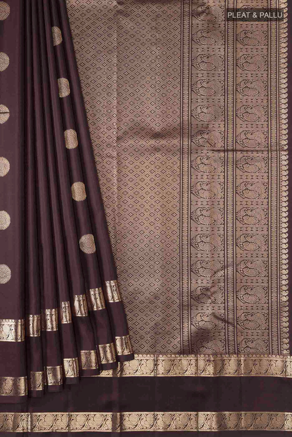pleats pallu