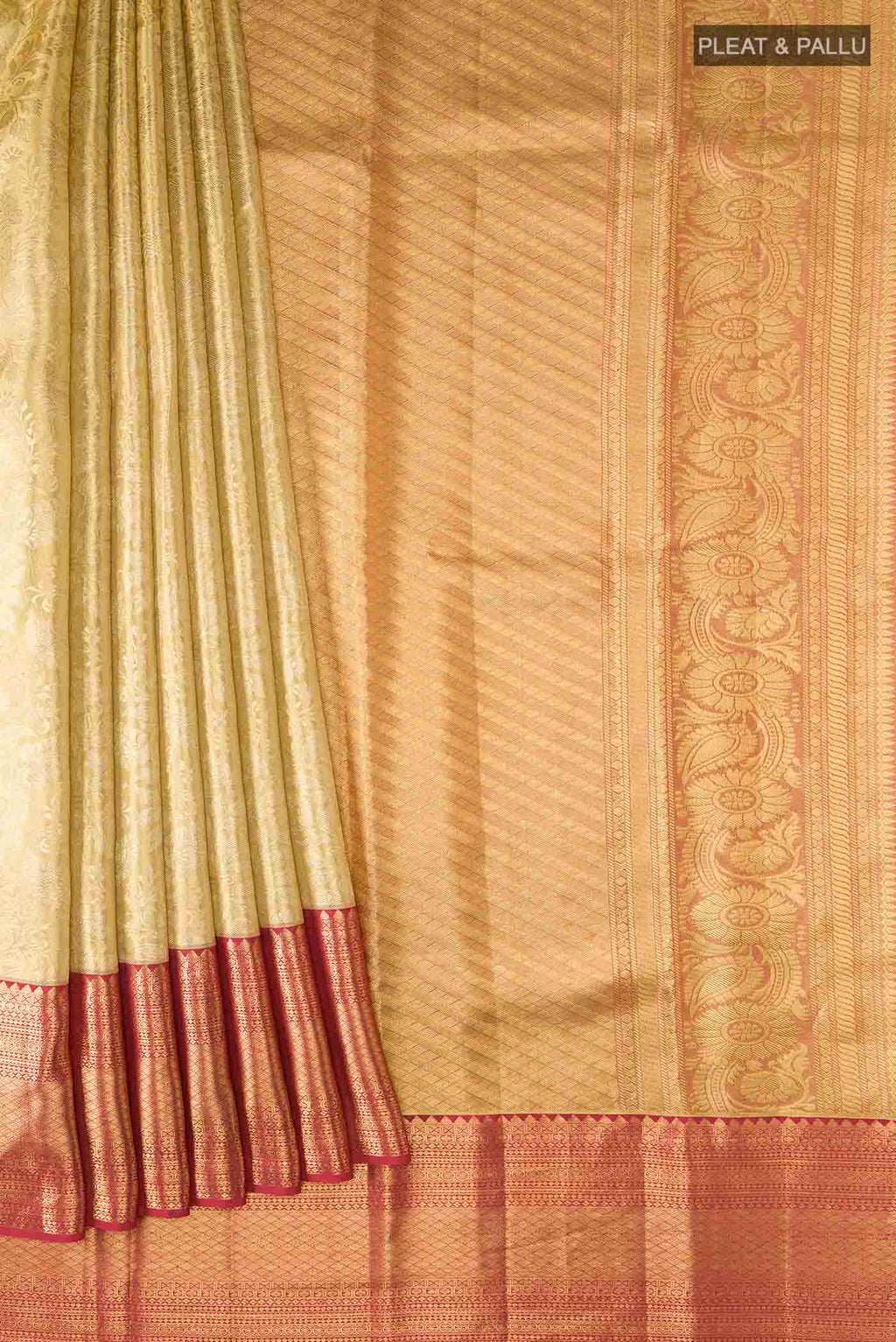 pleats pallu