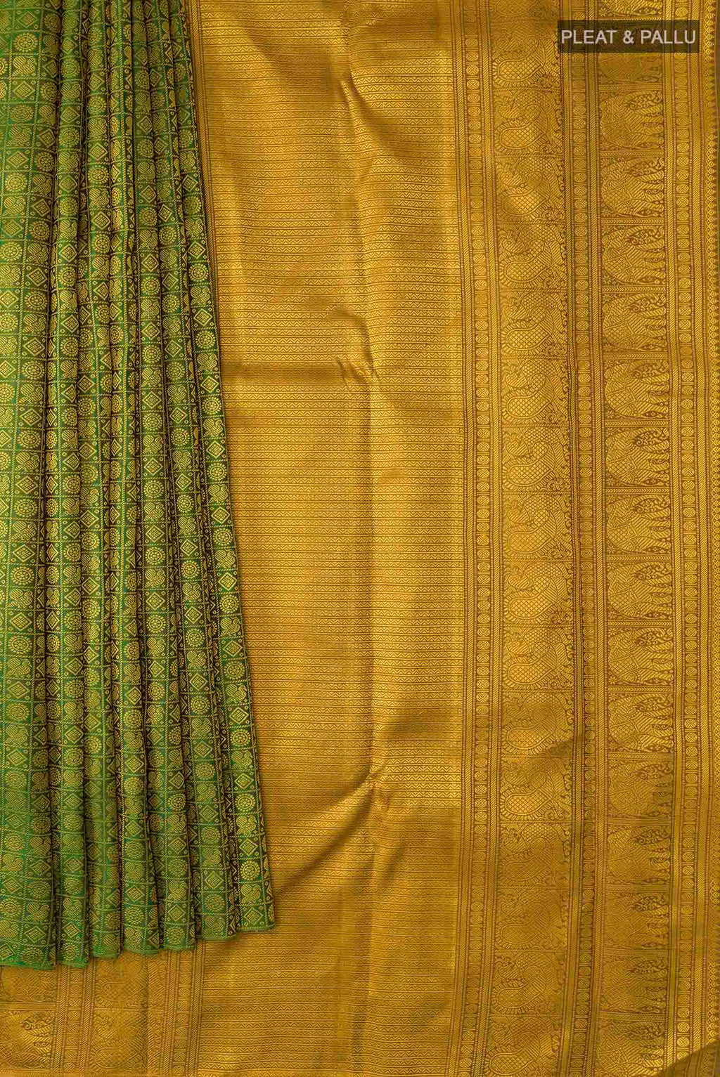 pleats pallu