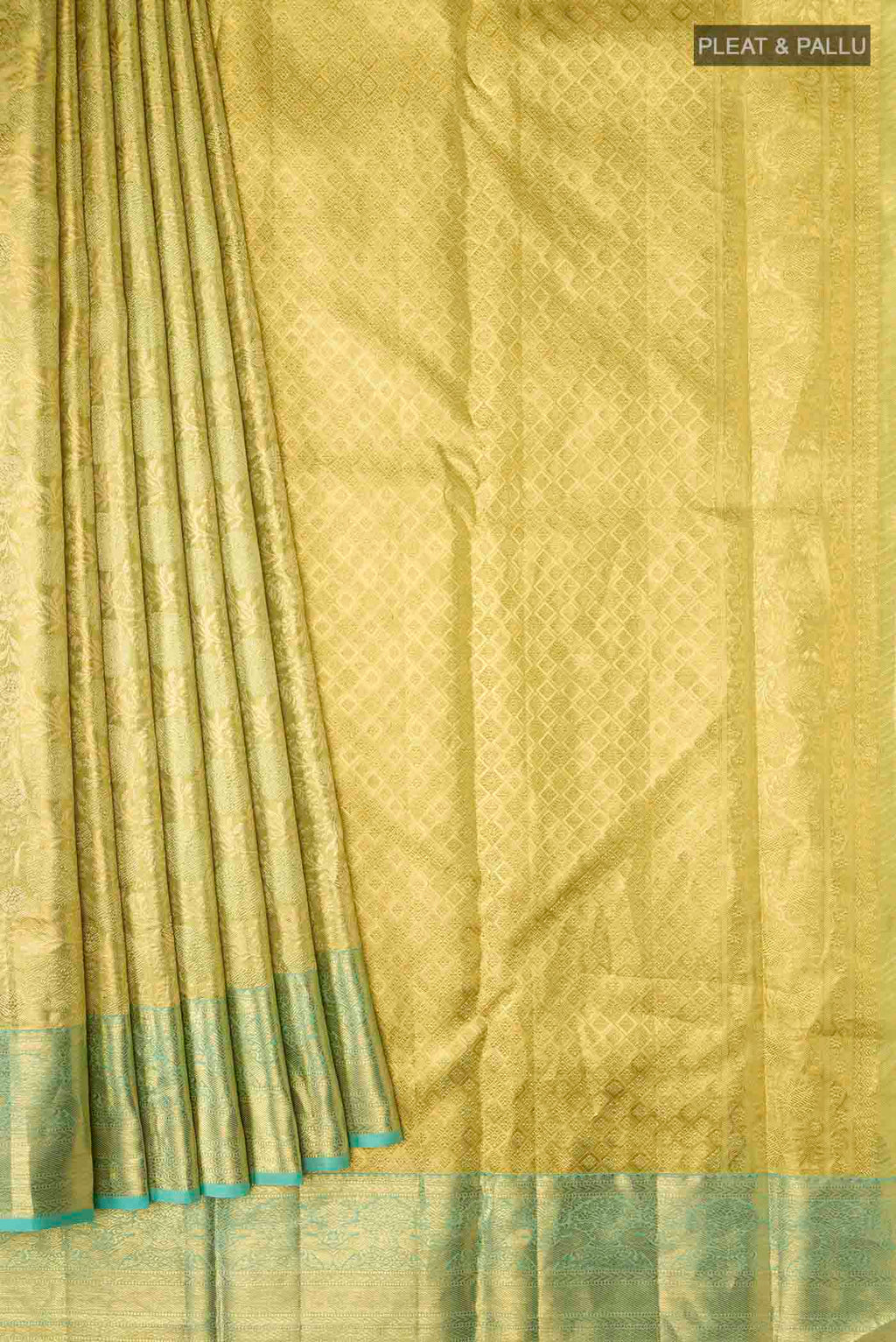 pleats pallu