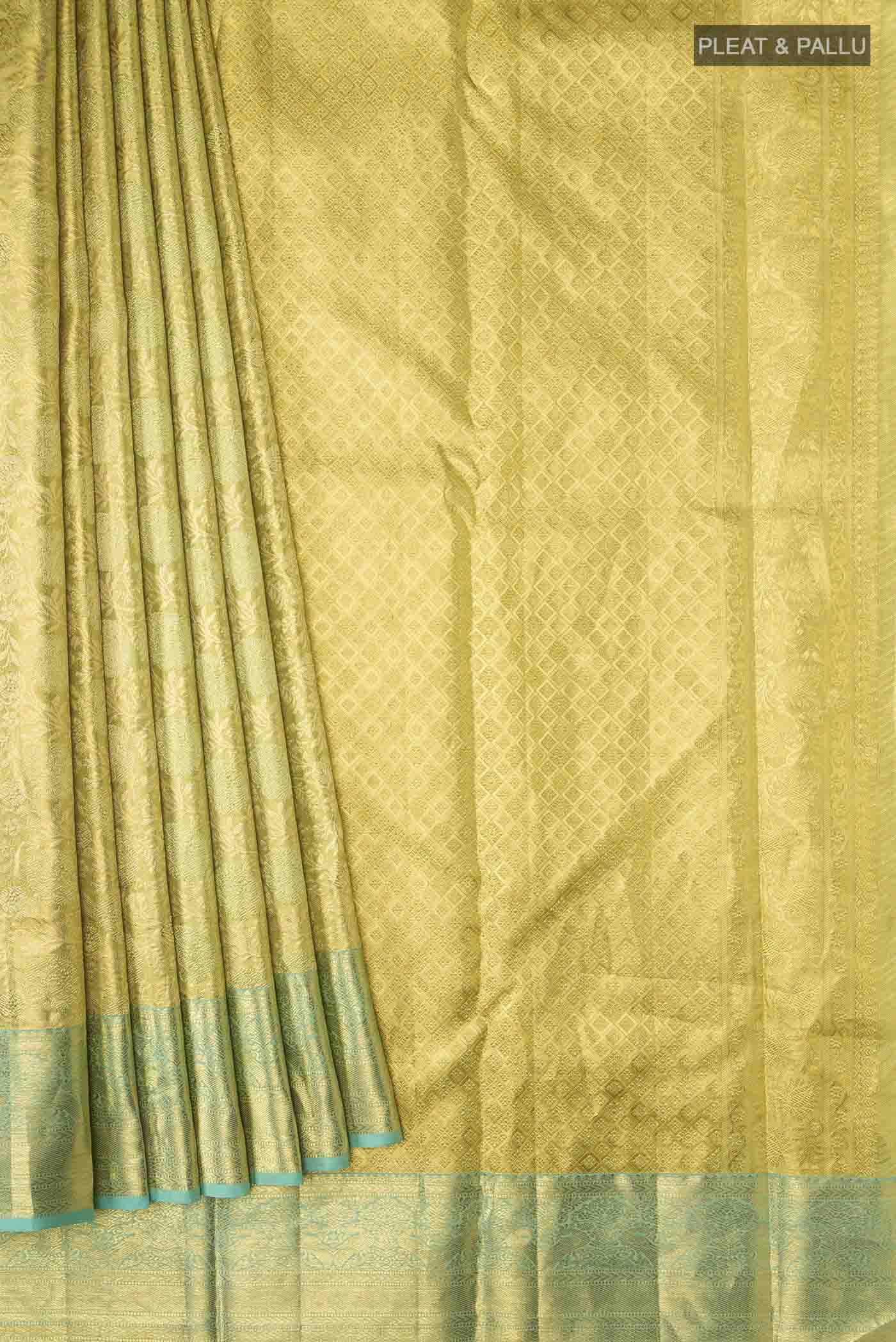 pleats pallu