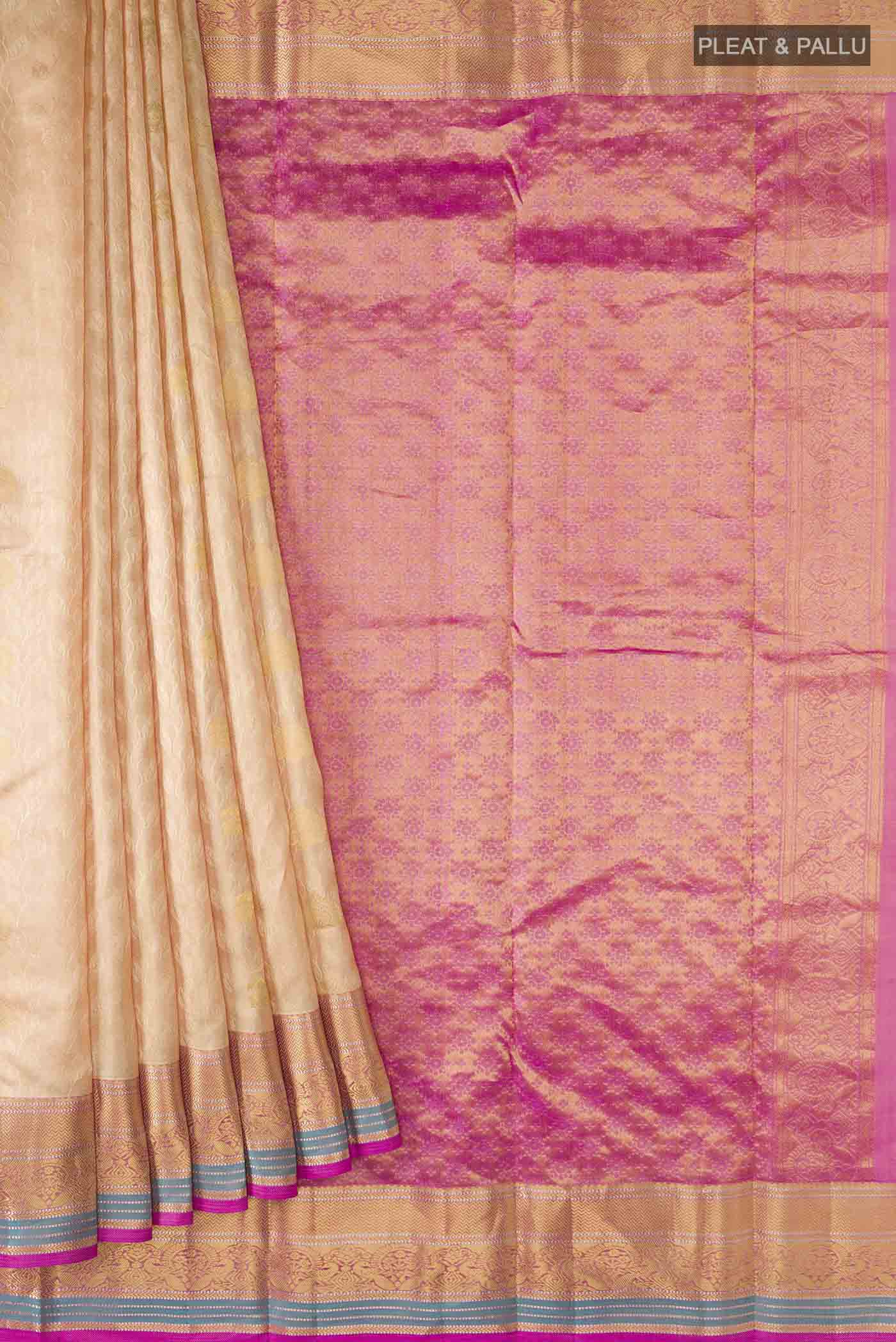 pleats pallu