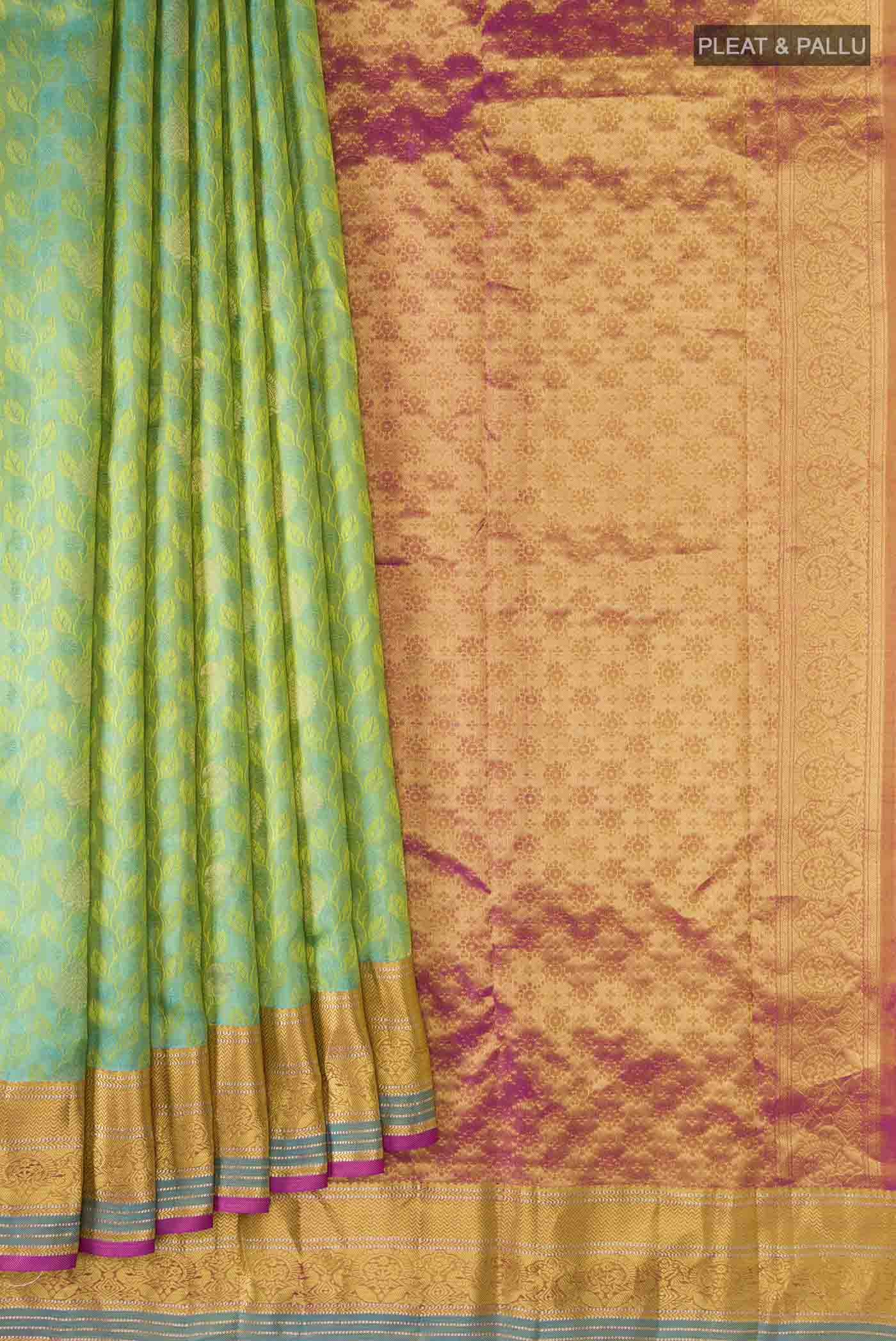 pleats pallu