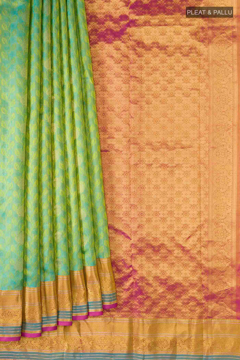 pleats pallu