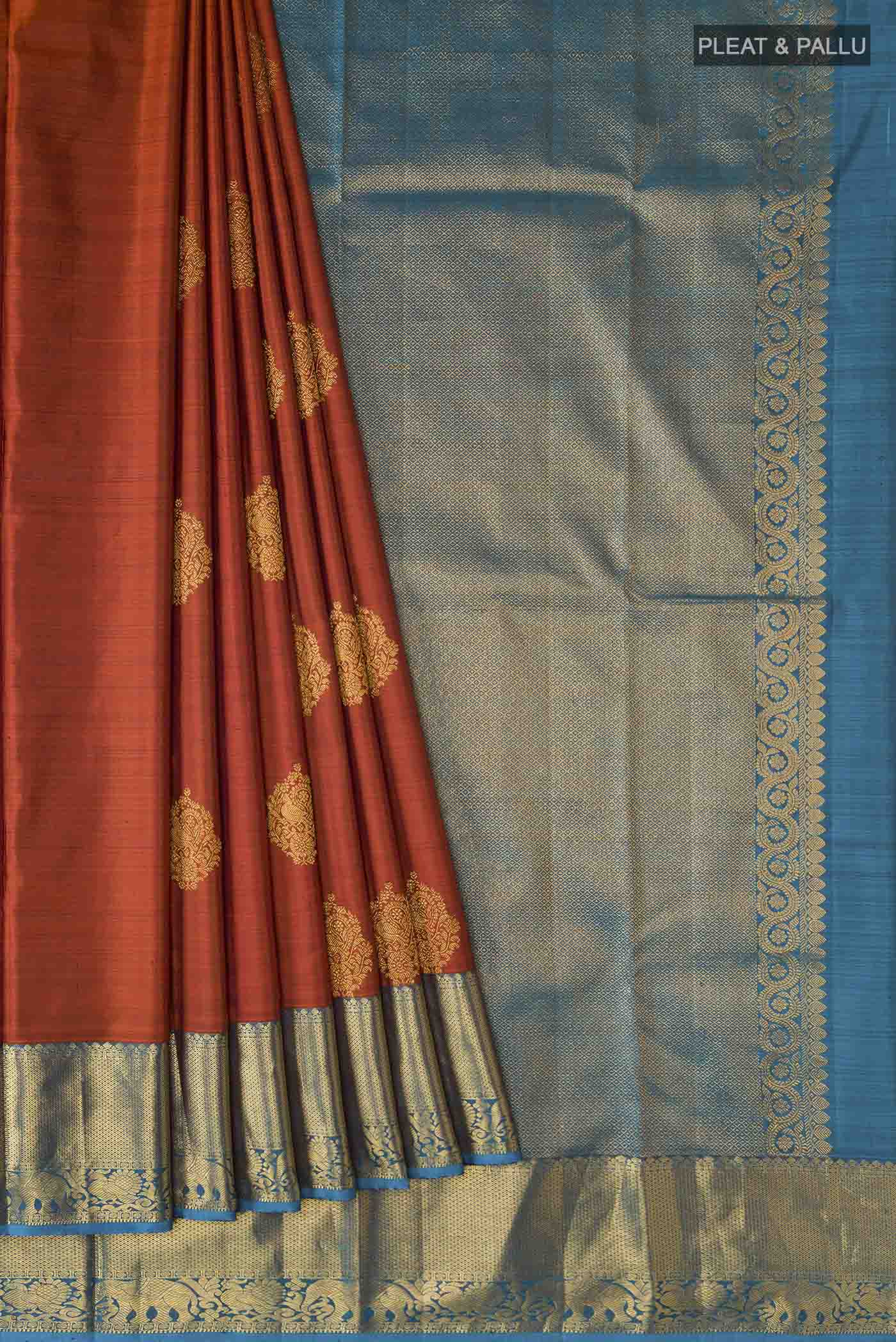 pleats pallu
