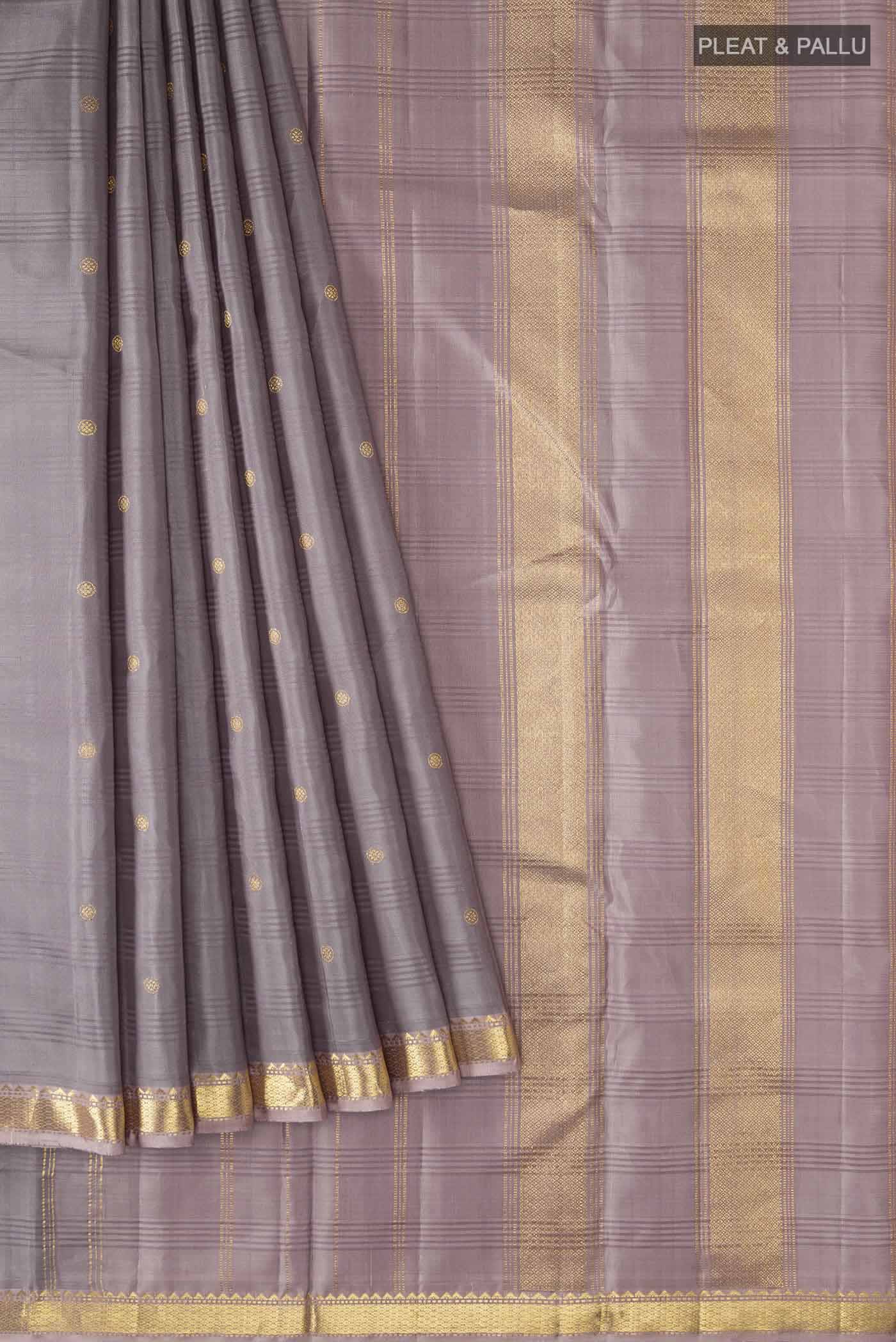 pleats pallu